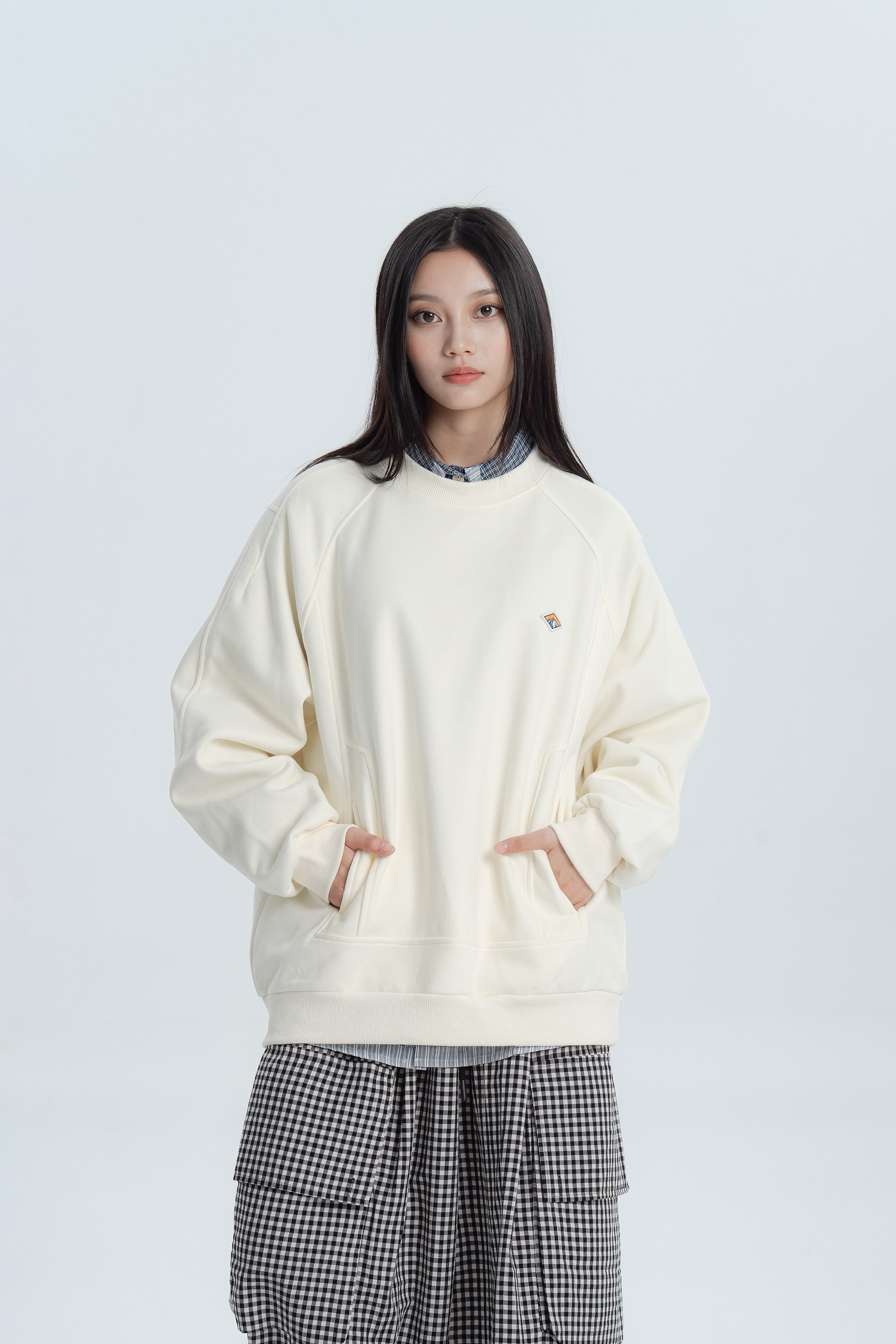 簡單小標暗藏口袋大學t 4色