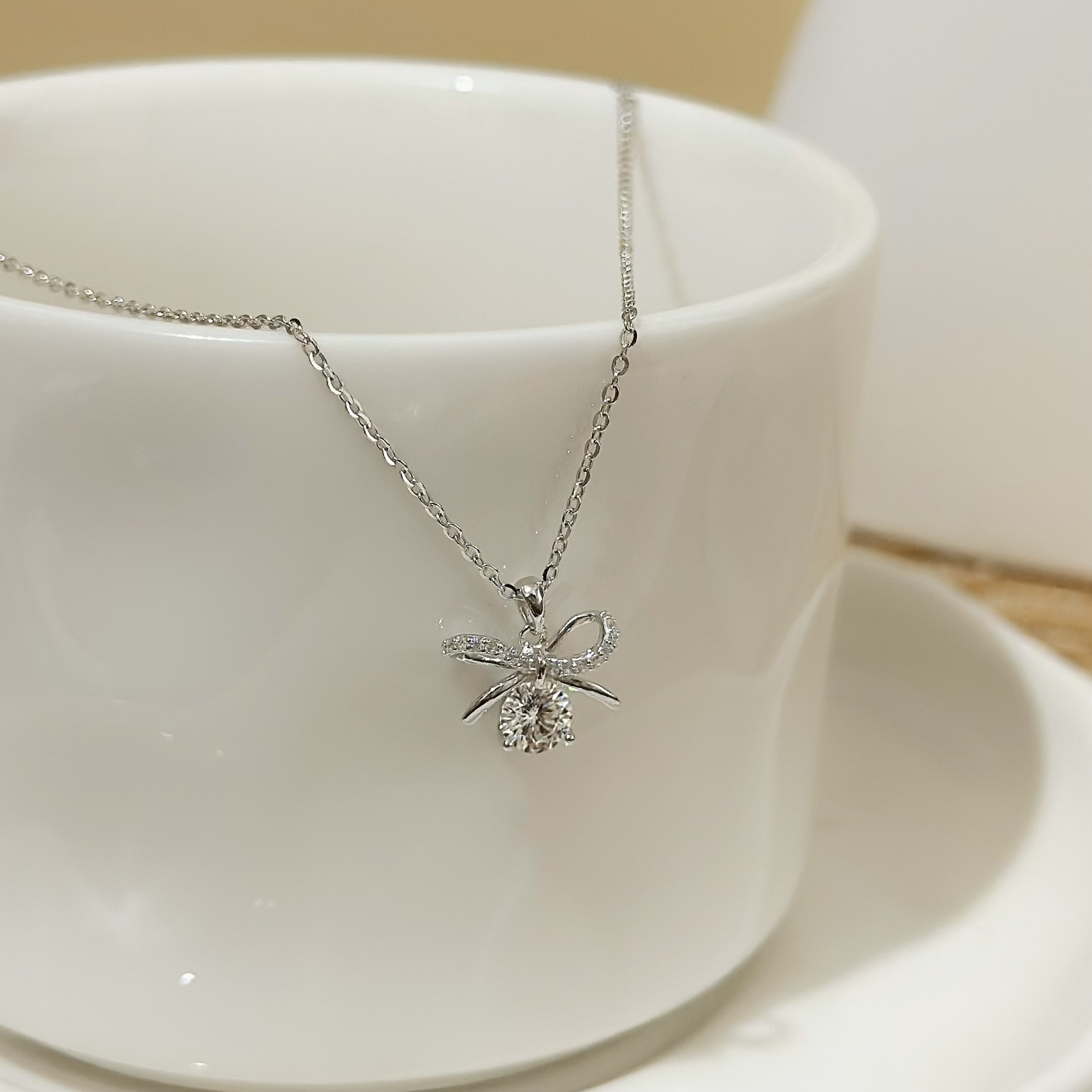 G133【輕奢】排鑽蝴蝶結莫桑單鑽純銀鎖骨鏈