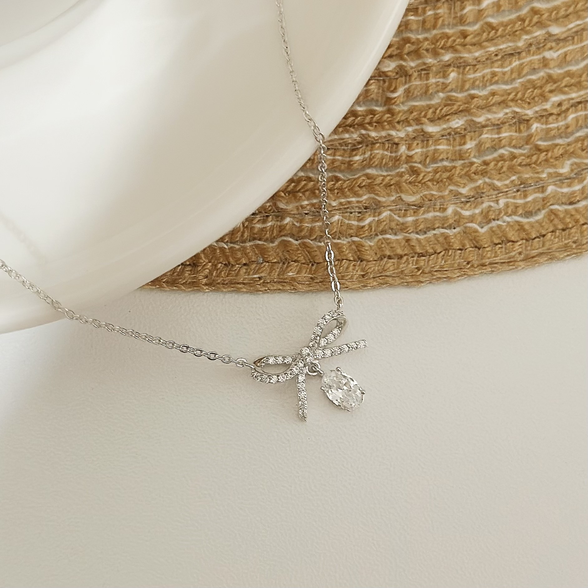 G127【輕奢】滿鑽蝴蝶結橢圓單鑽純銀鎖骨鏈