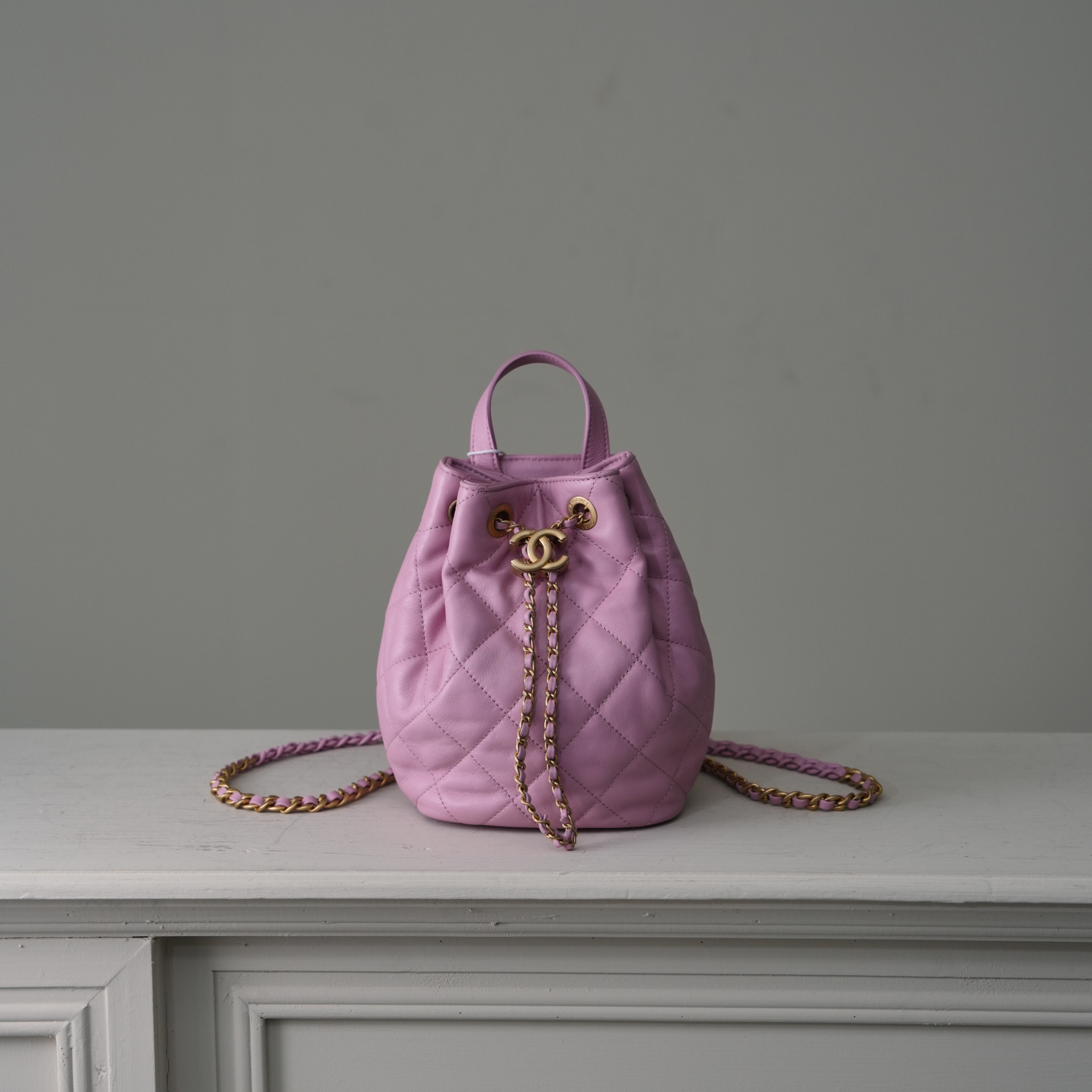 Chanel  粉色抽繩雙肩包