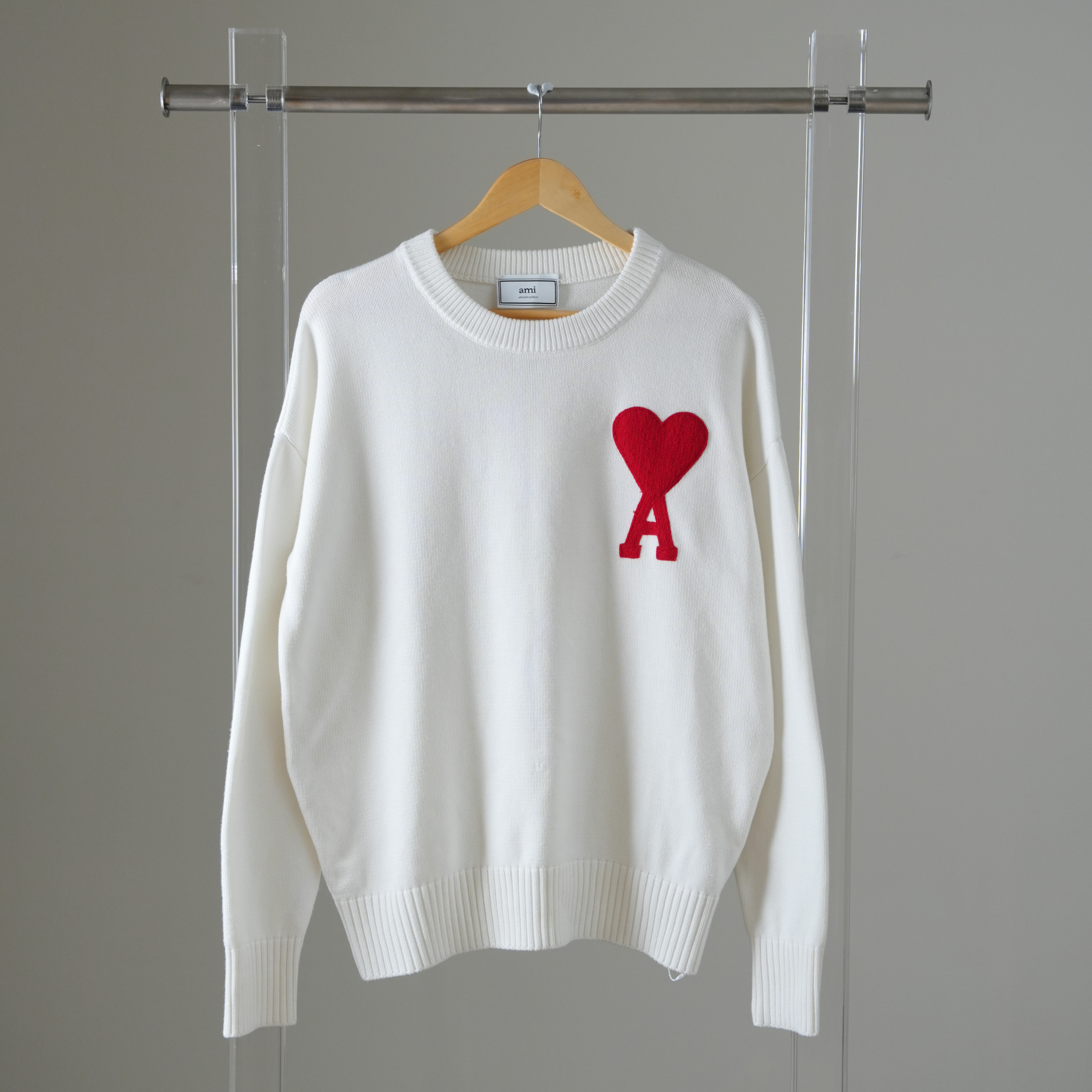 AMI 白色大愛心毛衣