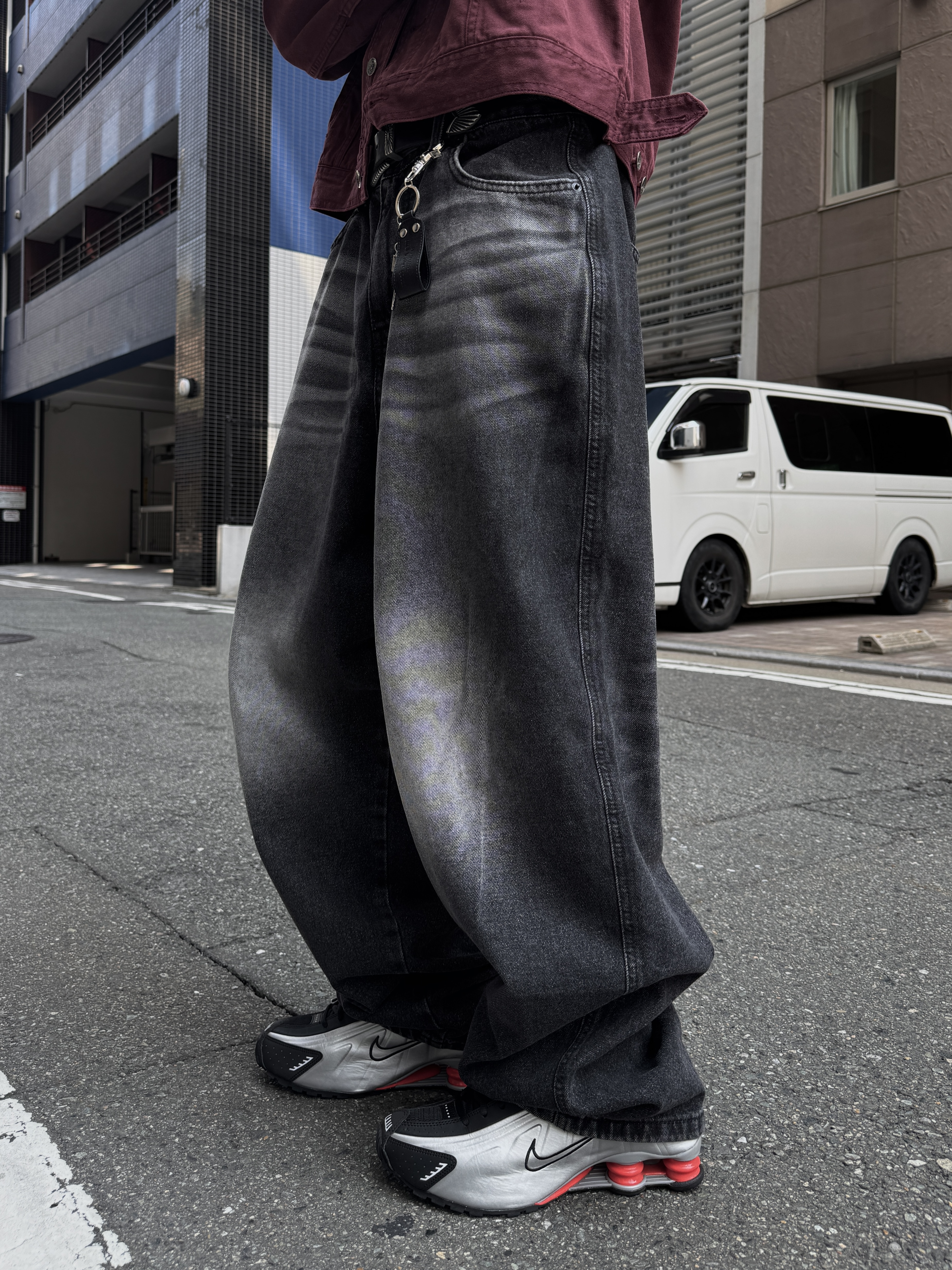 水波紋 水洗 寬大 刷舊 黑色 牛仔褲（部分現貨）