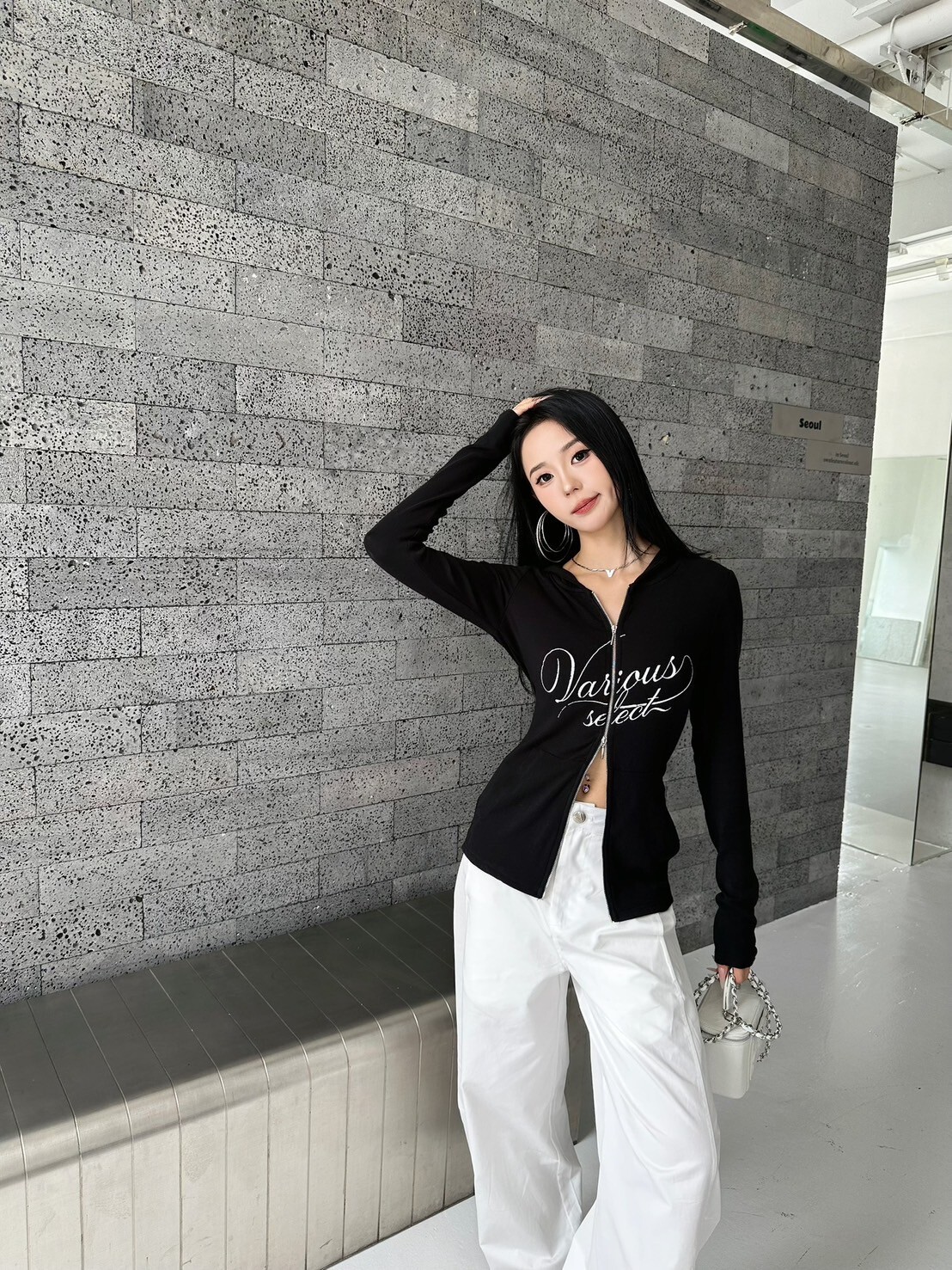 墨影字跡’Ink Shadow—拉鍊外