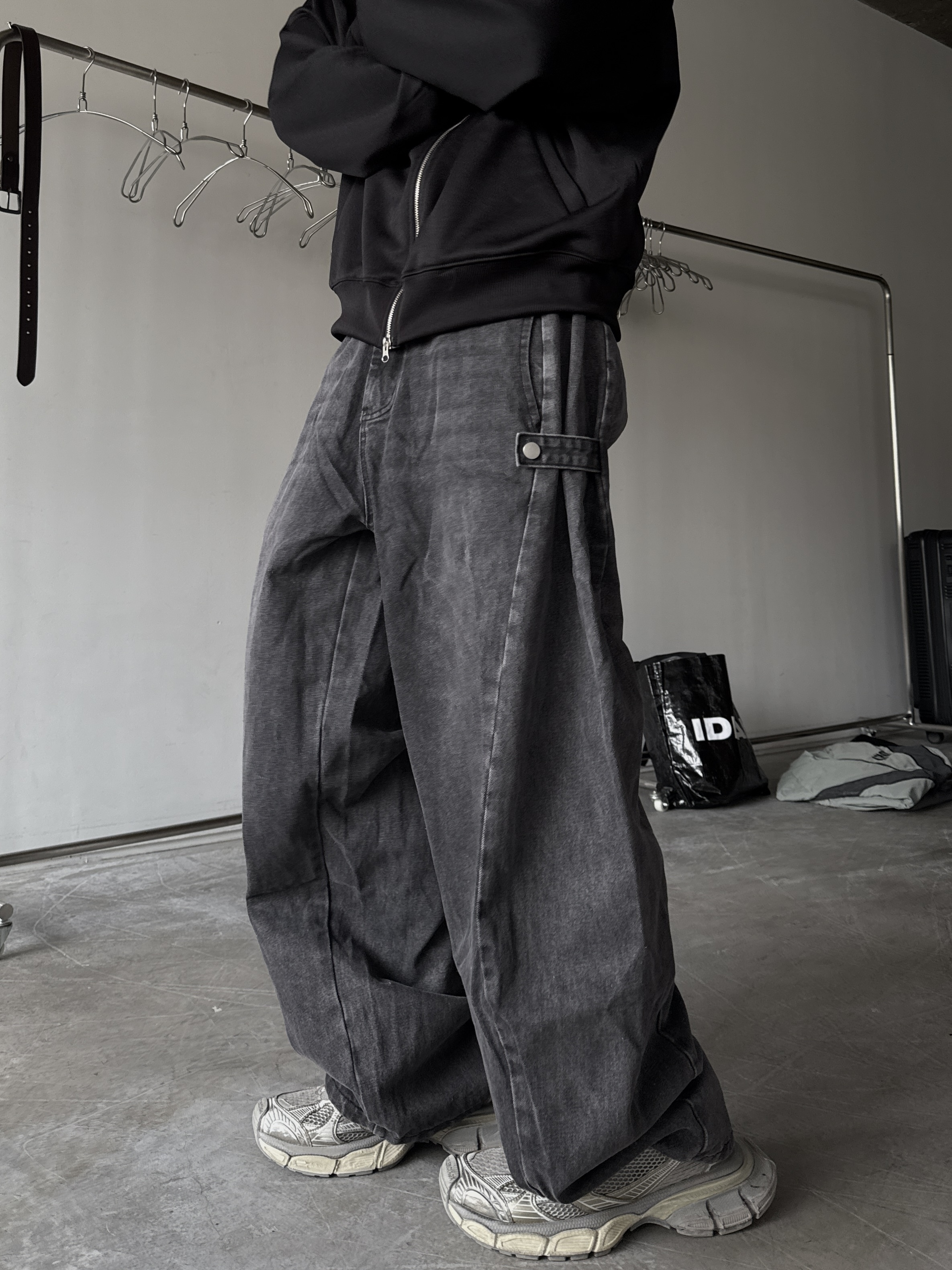 [Model Pick] 側釦 調節 水洗 直筒 寬鬆 牛仔褲