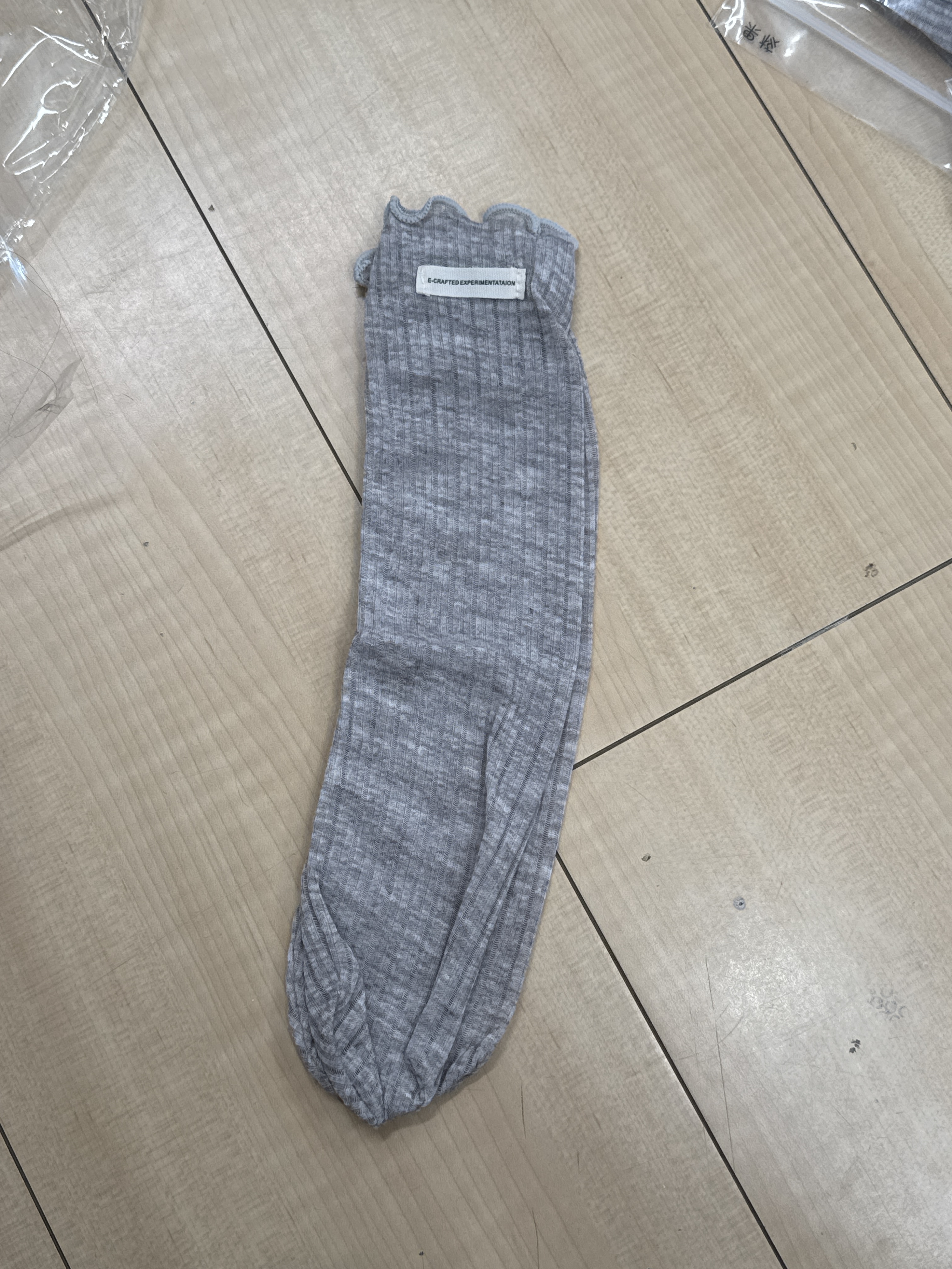 A03035木耳邊薄長襪