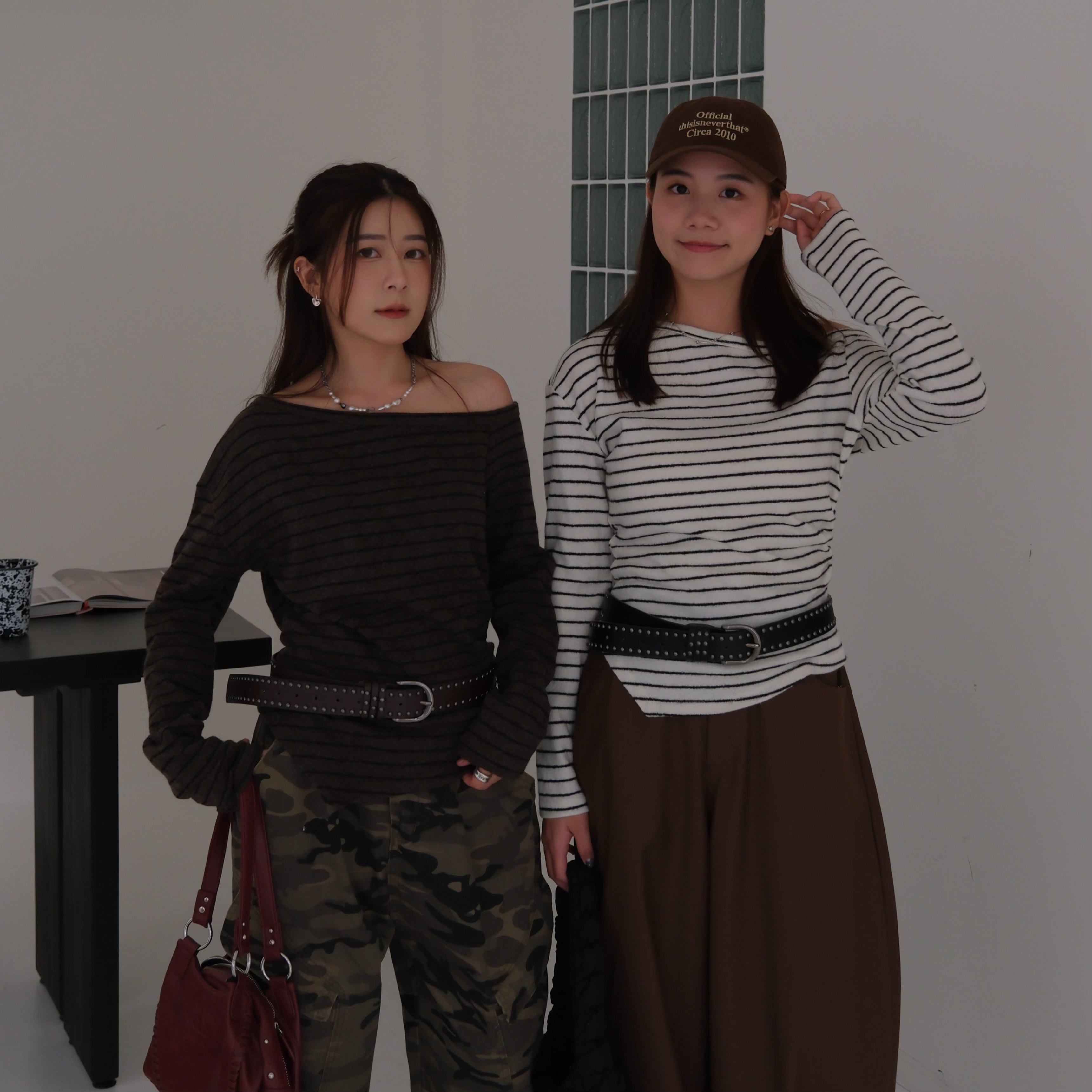 S14 毛巾布感斜肩條紋上衣 2colors（現貨）