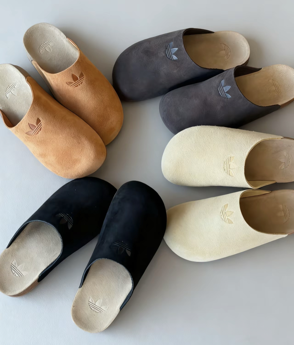 【APAIR】預購 ADIDAS original adimule 麵包拖 穆勒拖 勃肯拖 黑 卡其 咖啡 沙 四色 JR3586 JQ4367 JR3587 JS0705