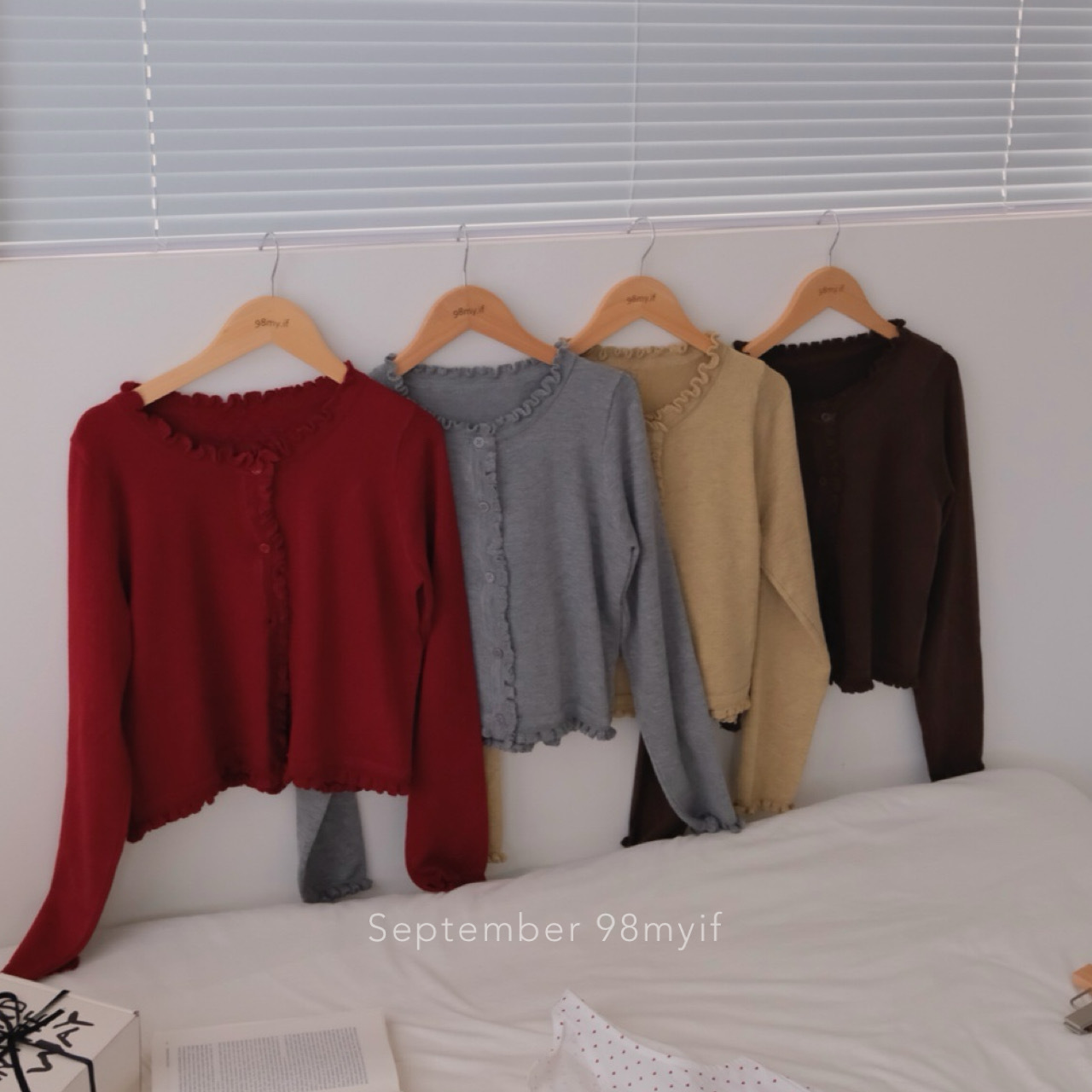 S05  卷卷荷葉針織小外套 4 colors. ( 現貨）