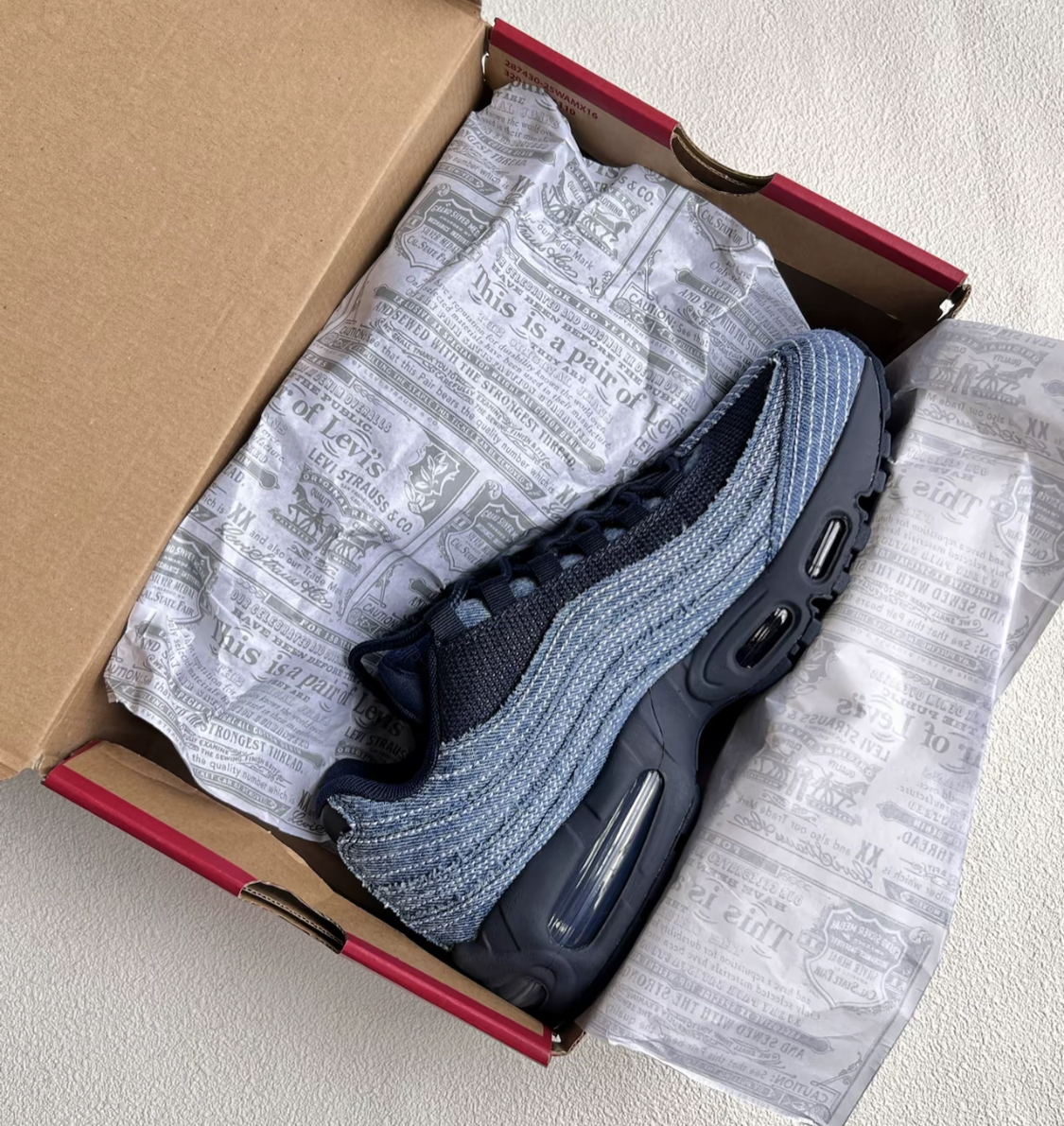 【APAIR】預購 Nike Air Max 95 x Levi's® 丹寧 黑 白 三色 氣墊 聯名款 Hm4743-400/001/100