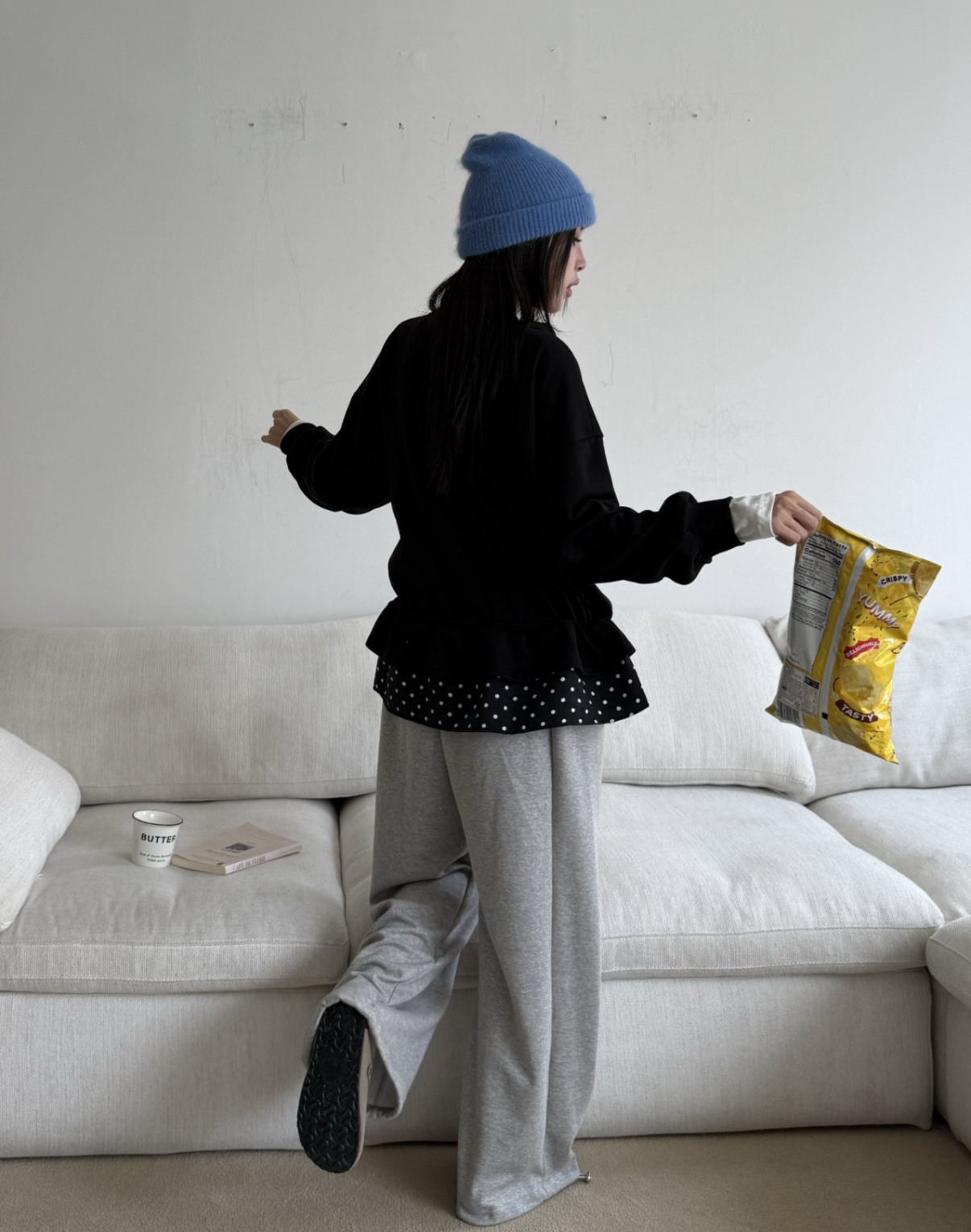 KR DOTIE SWEATSHIRT (5 COLORS)