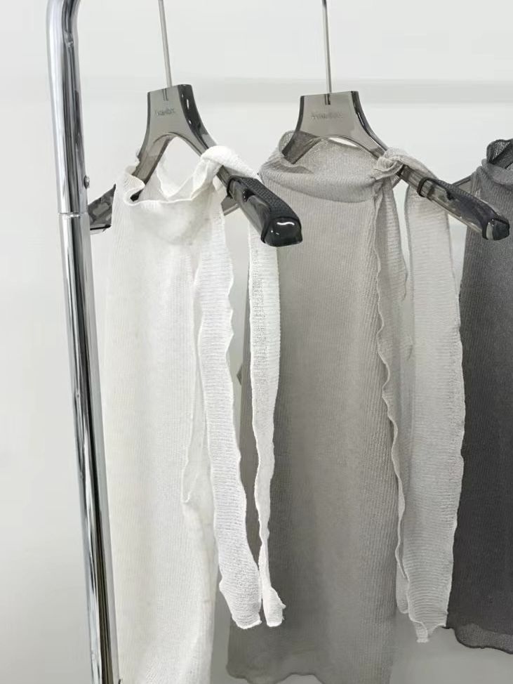 【現貨】C05 立領飄帶空氣背心 (茶褐)