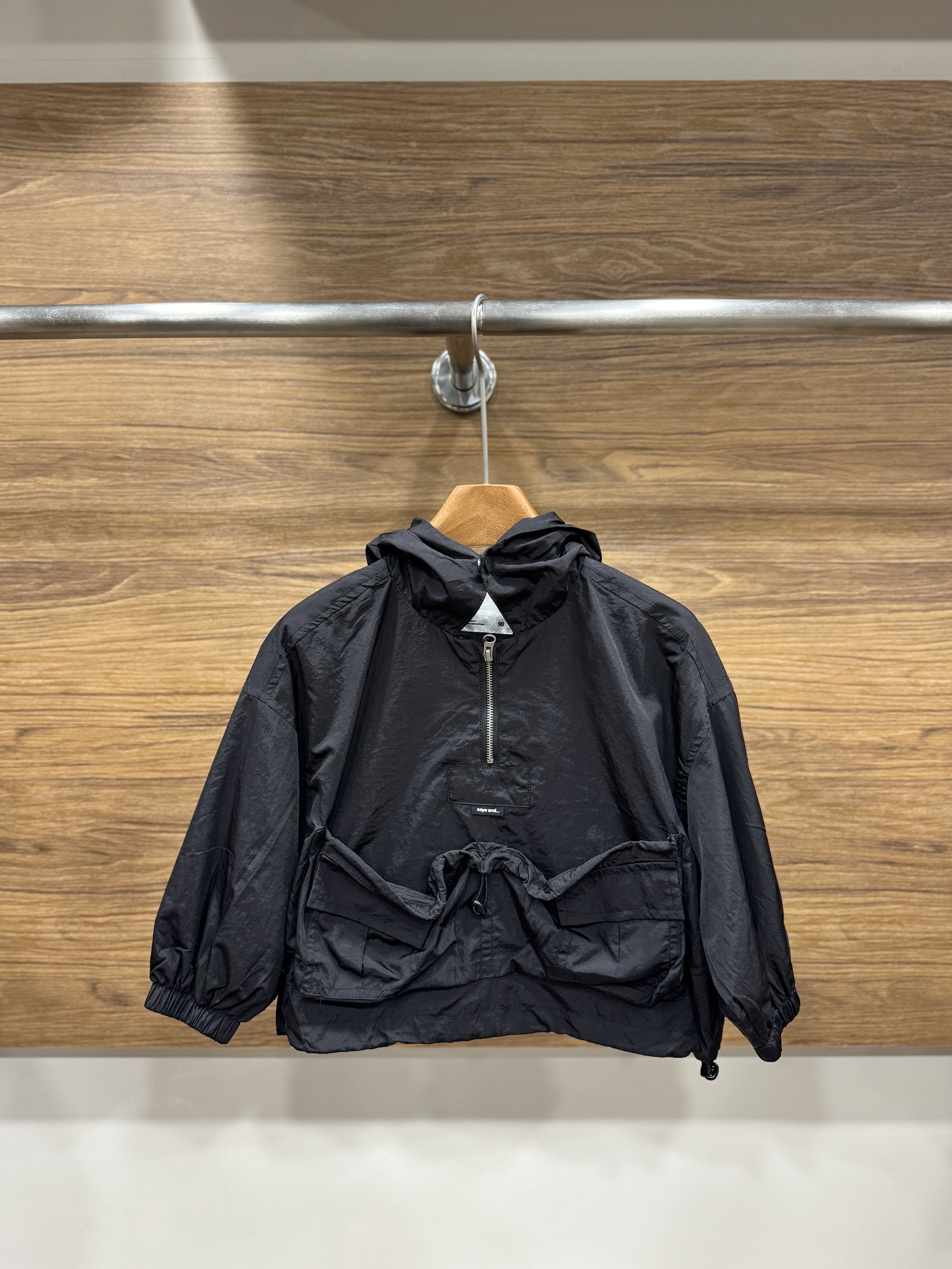 A02871設計師品牌柔軟速乾材質上衣