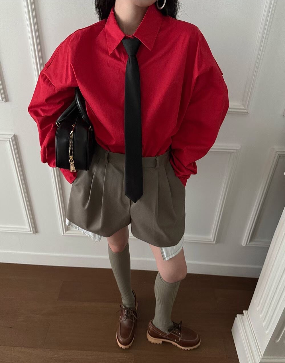 造型露白褶子西裝短褲