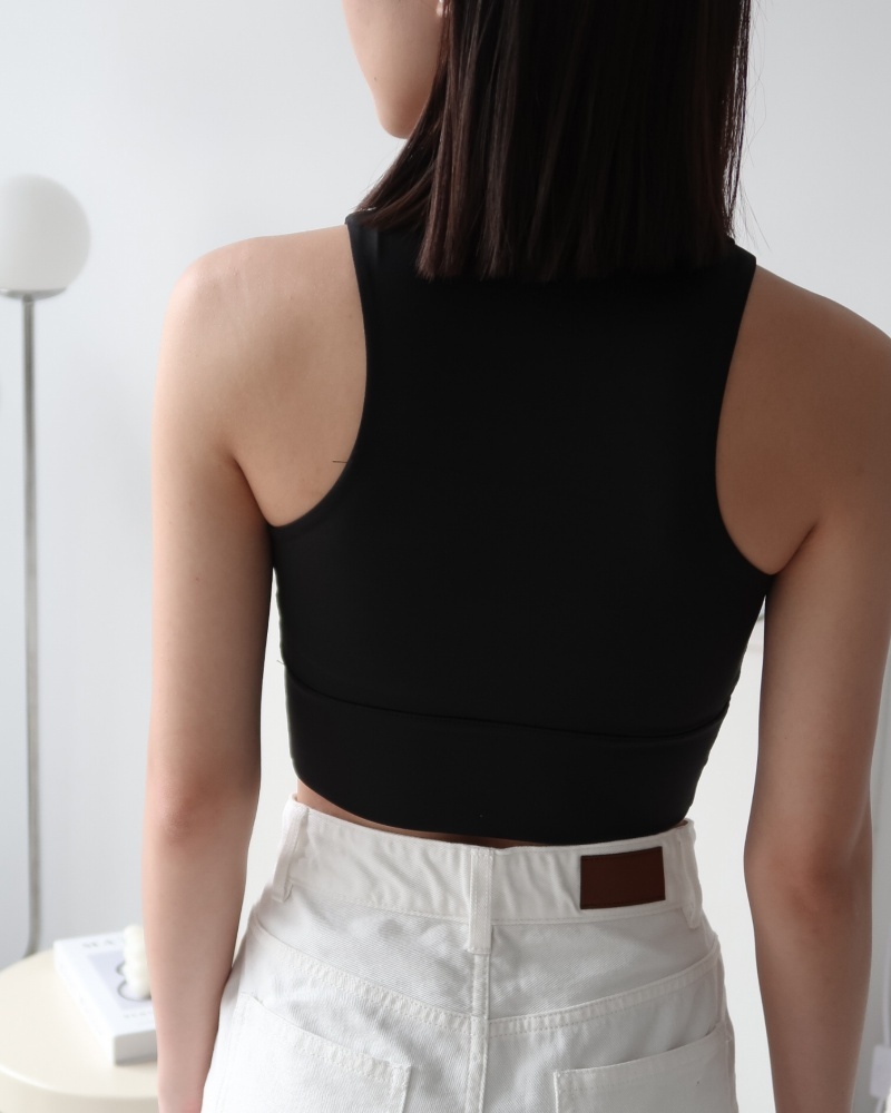 Lora bra top 無袖polo胸墊背心 / 黑色