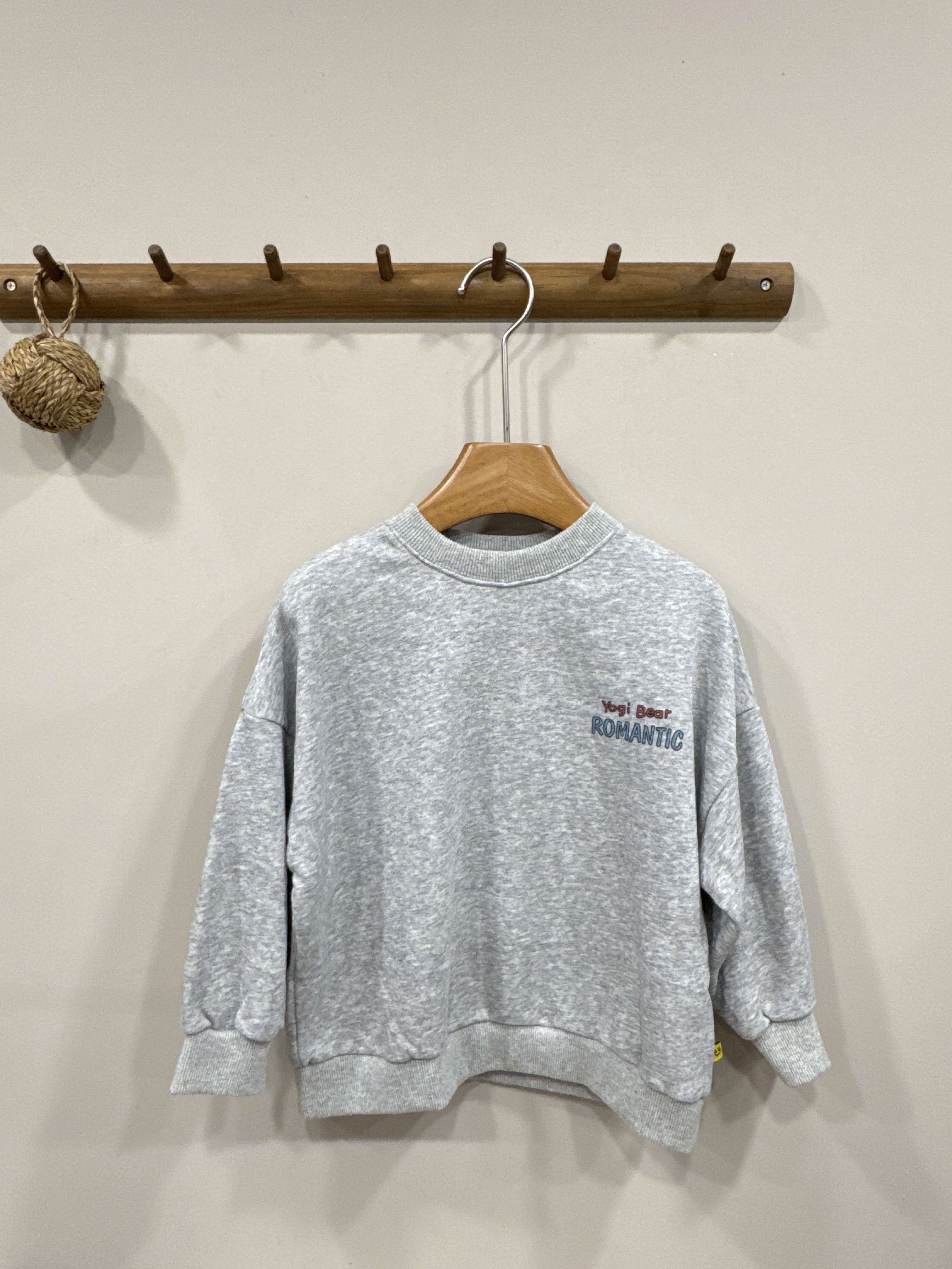 A02991圓領圖案上衣