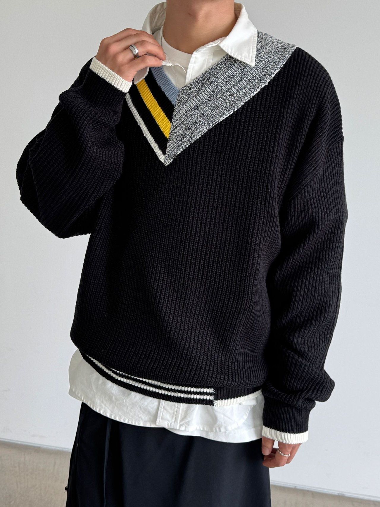 拼色V領針織衫 3.14-082T