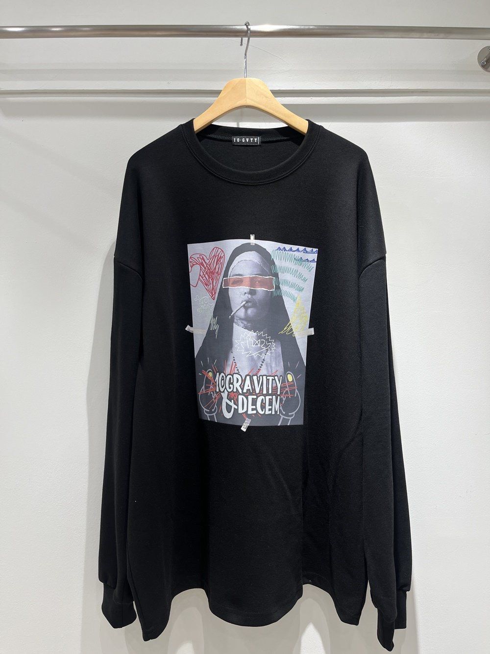 英文字圖案長袖衫 10.GVTY-0230T