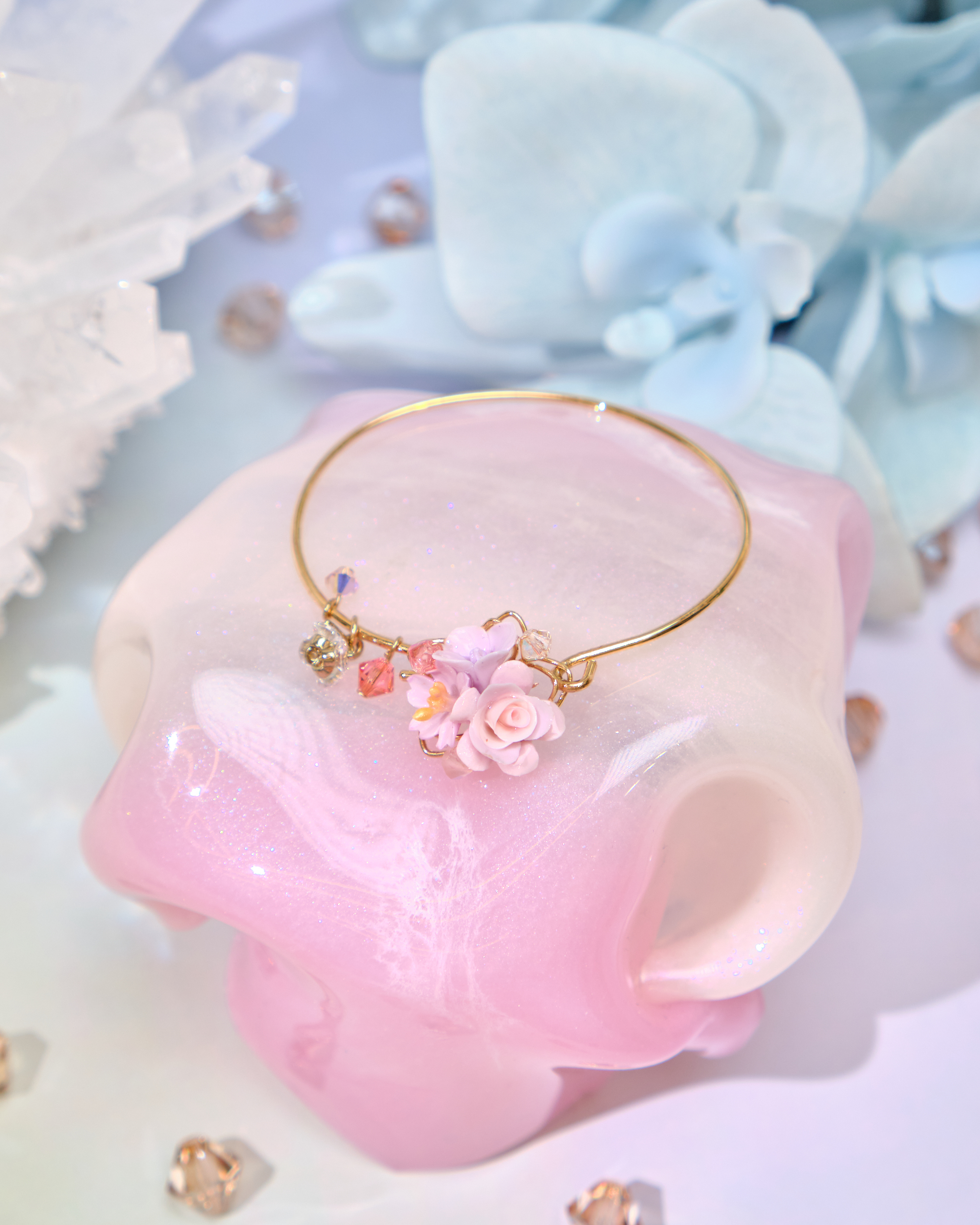 12700 Graceful Garden Small Bouquet Gold/Silver Open Bracelet