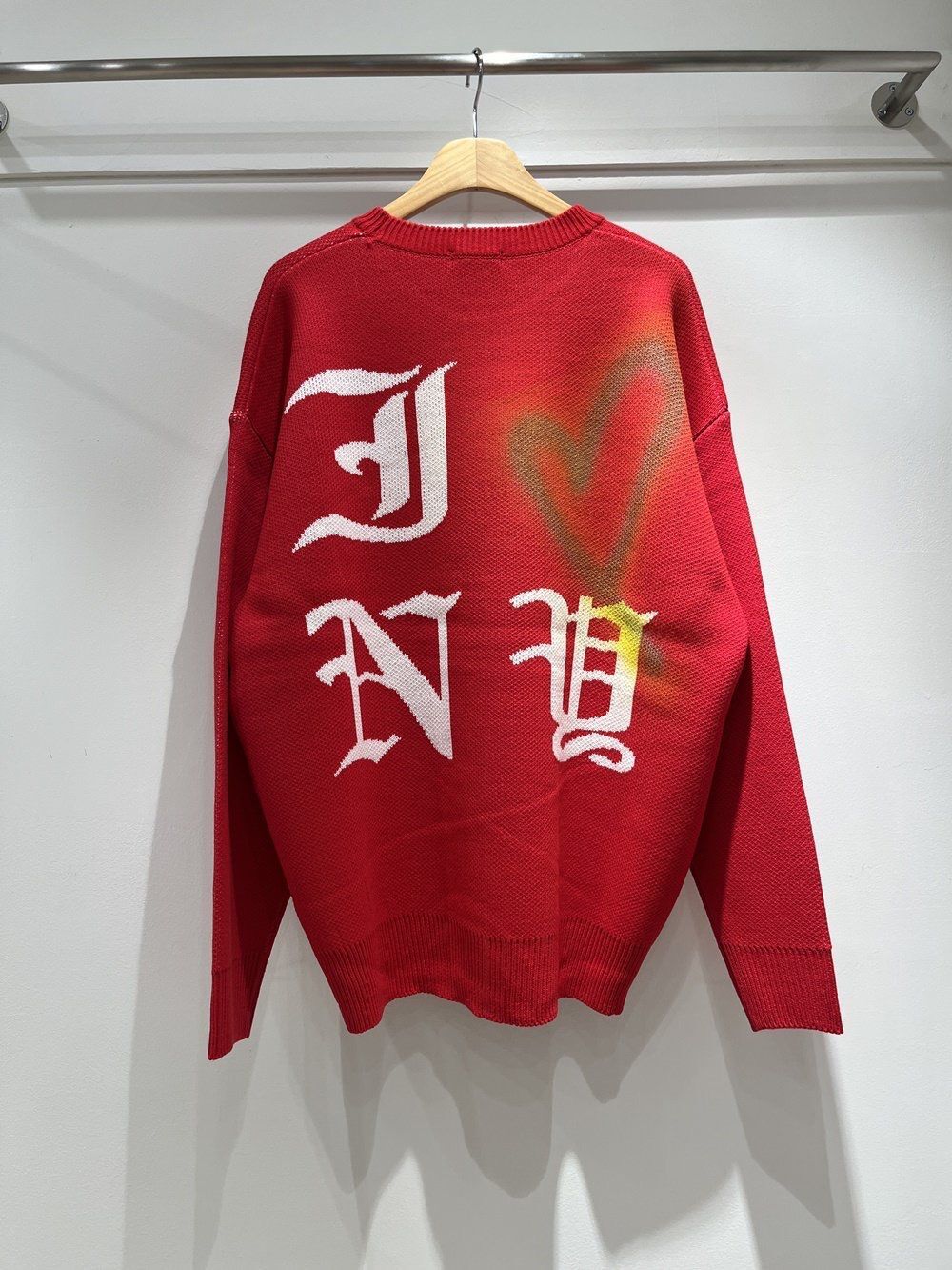 圓領英文字針織衫 10.GVTY-0234T