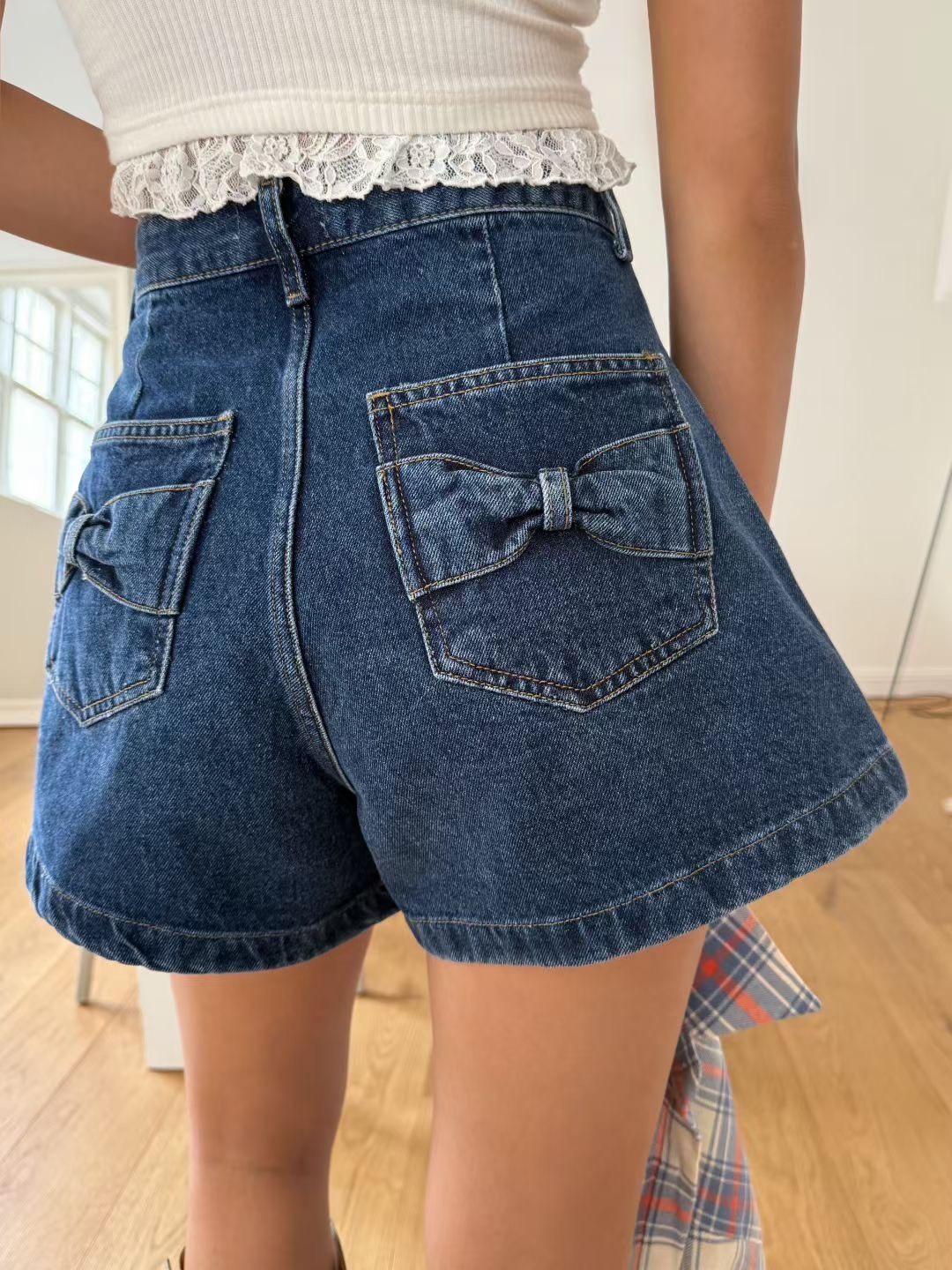 高腰口袋蝴蝶結牛仔短褲