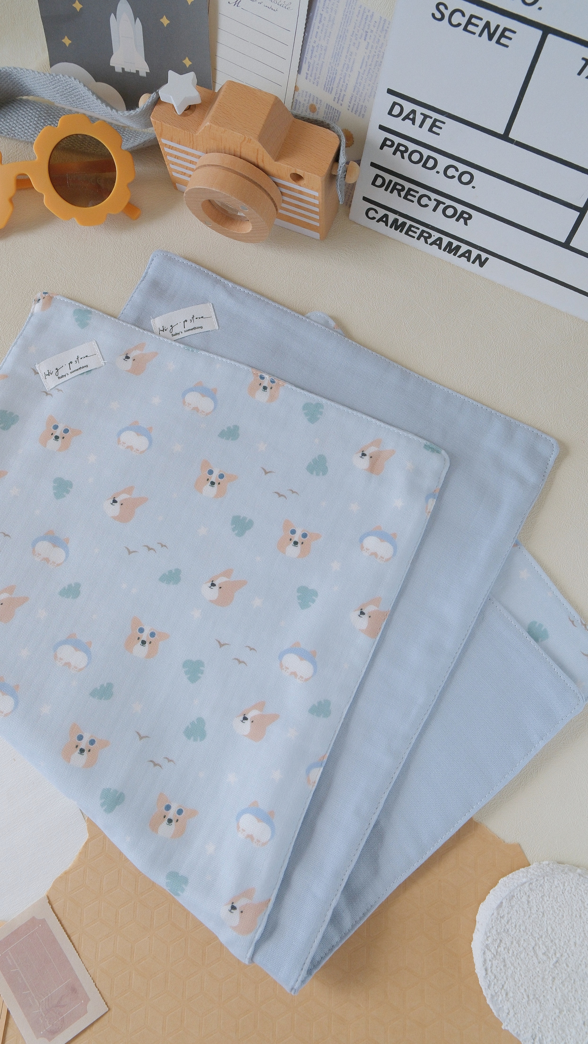 Hi Y.P store-拍嗝巾-獨家設計款-柯基夏日誌 ( 2件組 )