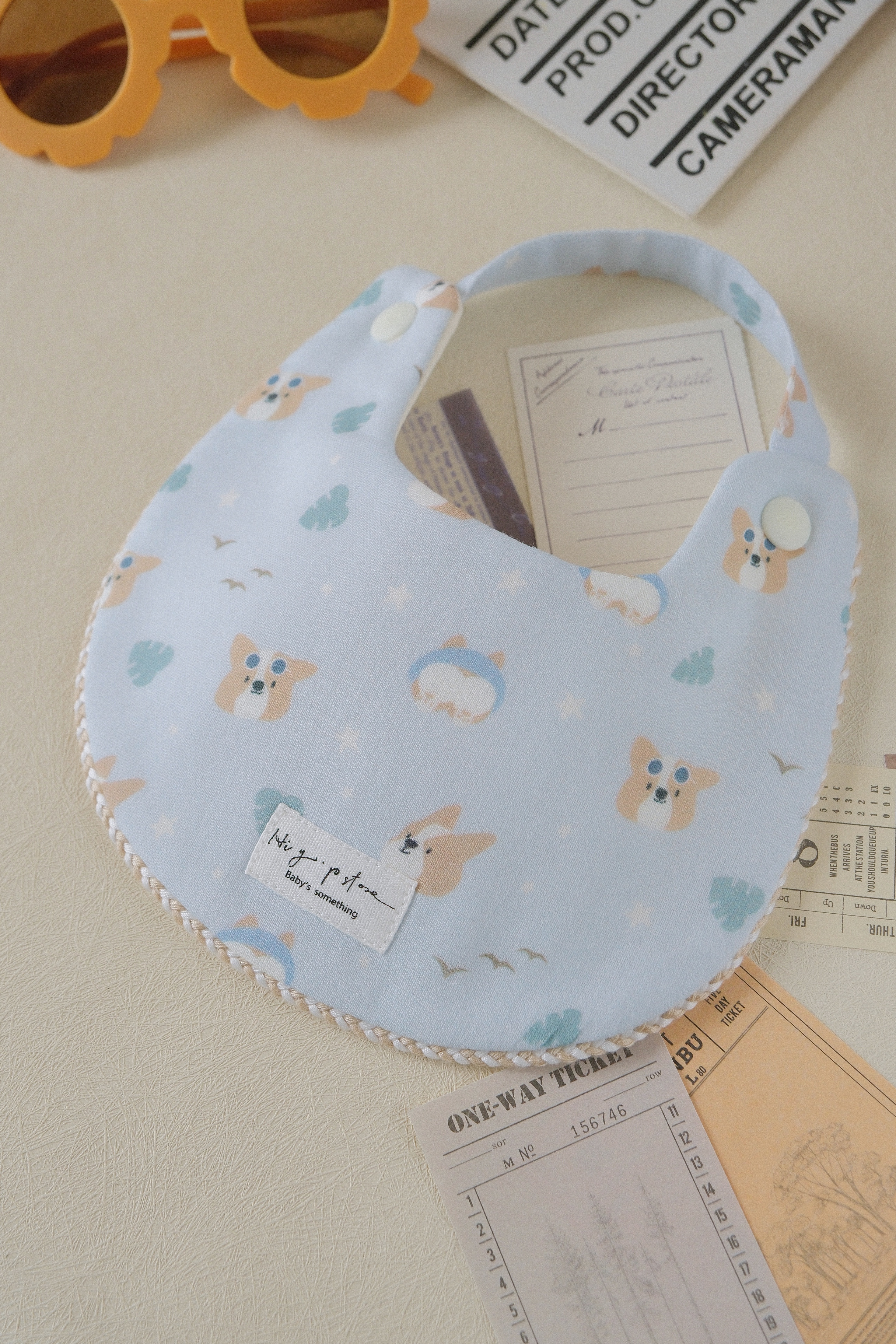 Hi Y.P store-手作圍兜-獨家設計-柯基夏日誌