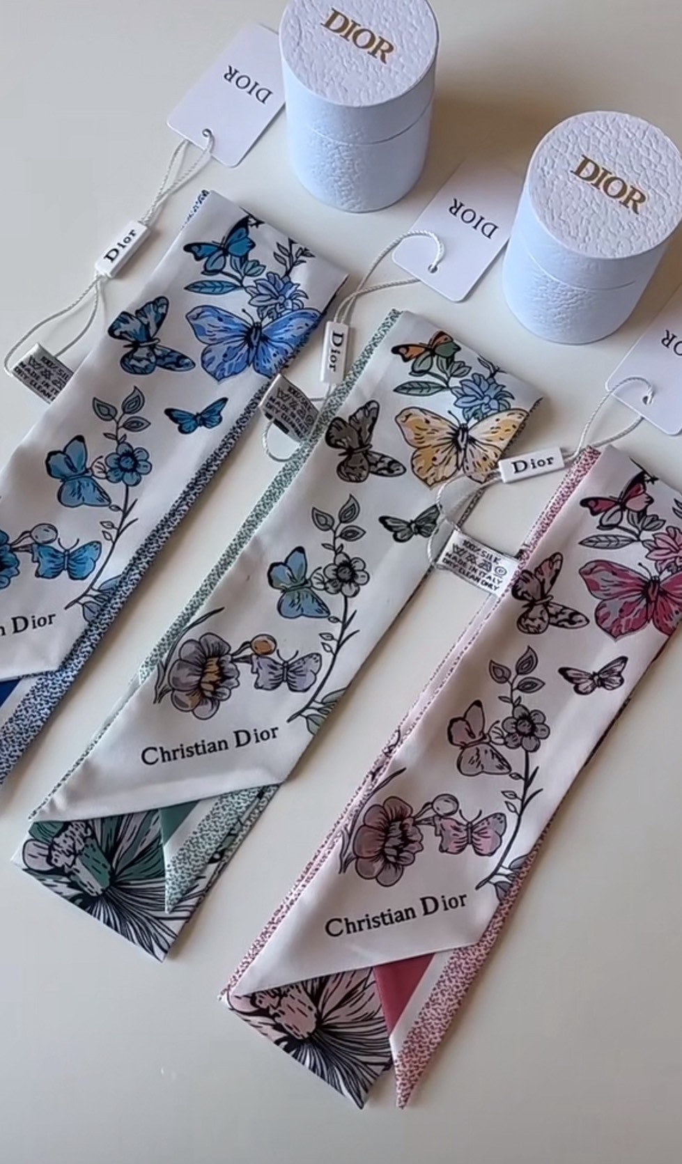 【DIOR】蝴蝶花園絲巾 (禮盒裝)