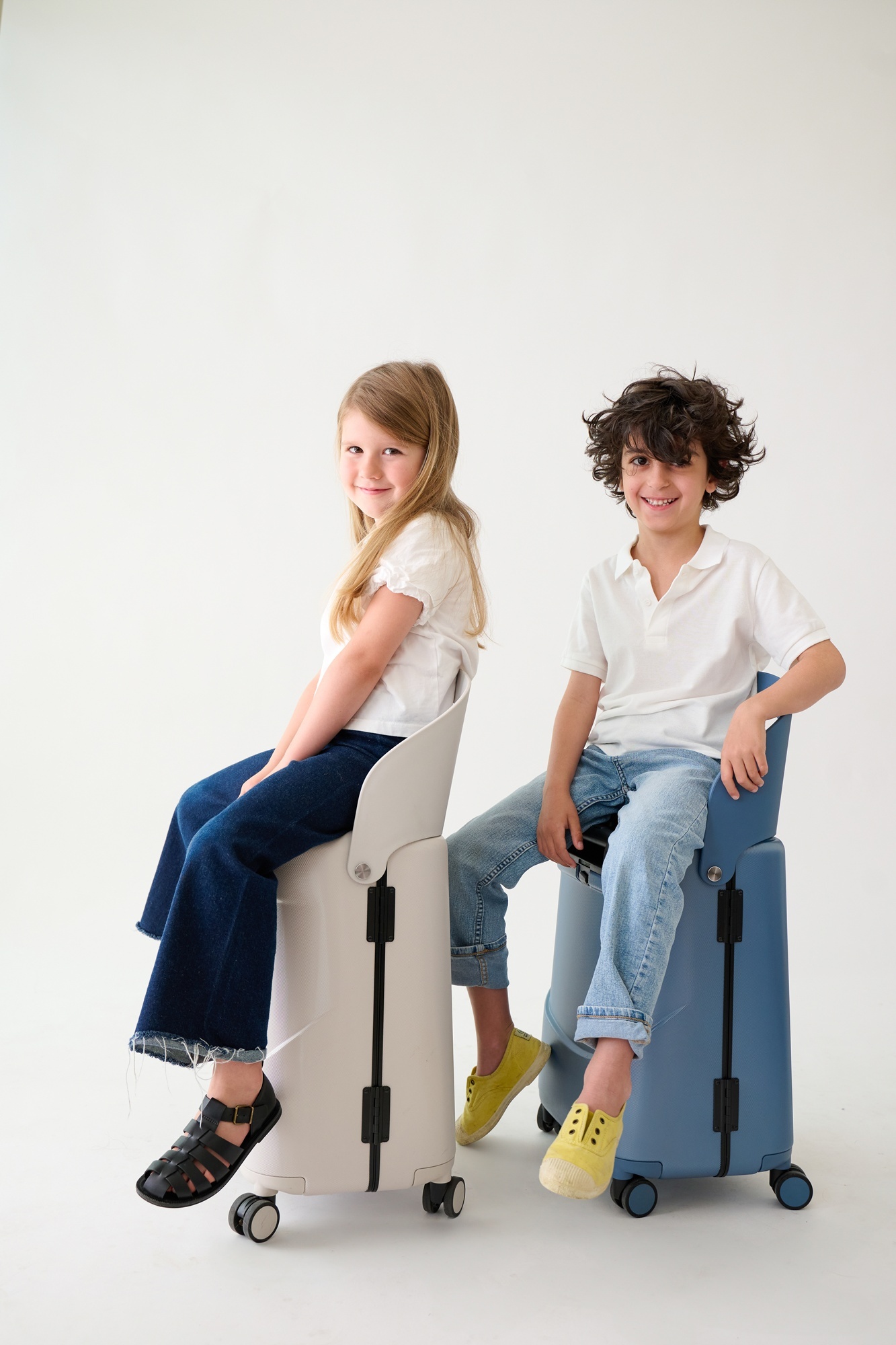 MiaMily 18" Carry On Luggage - Mist Grey