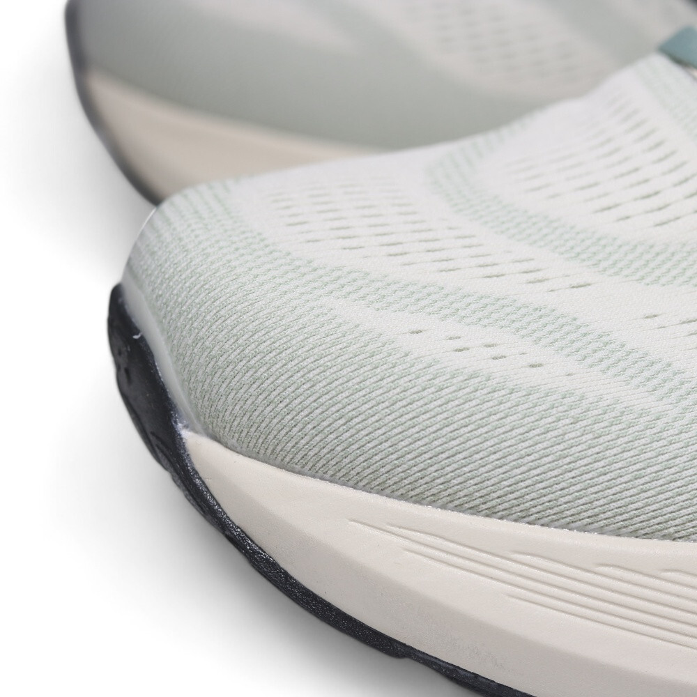 NEW BALANCE 慢跑鞋 NB 880 2E寬楦 米 淺綠 GORE-TEX 全防水 男 M880GA15