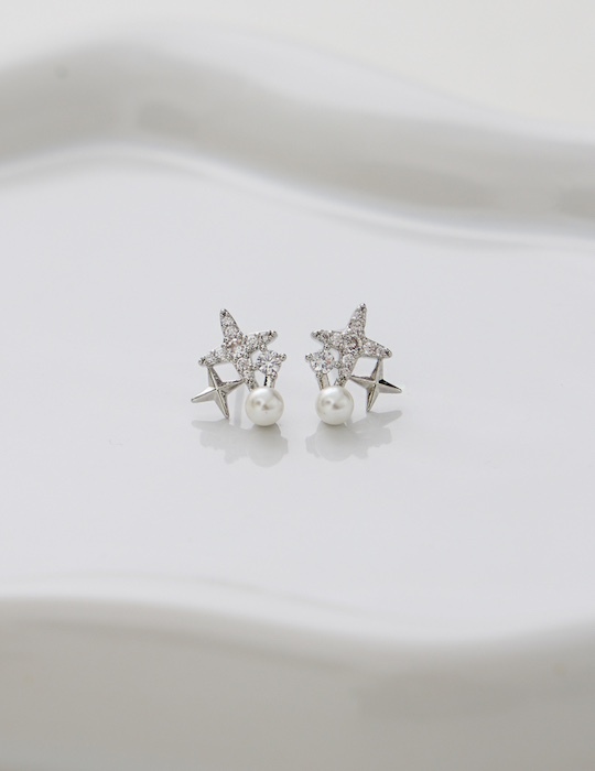 光芒星鑽珍珠。針式耳環