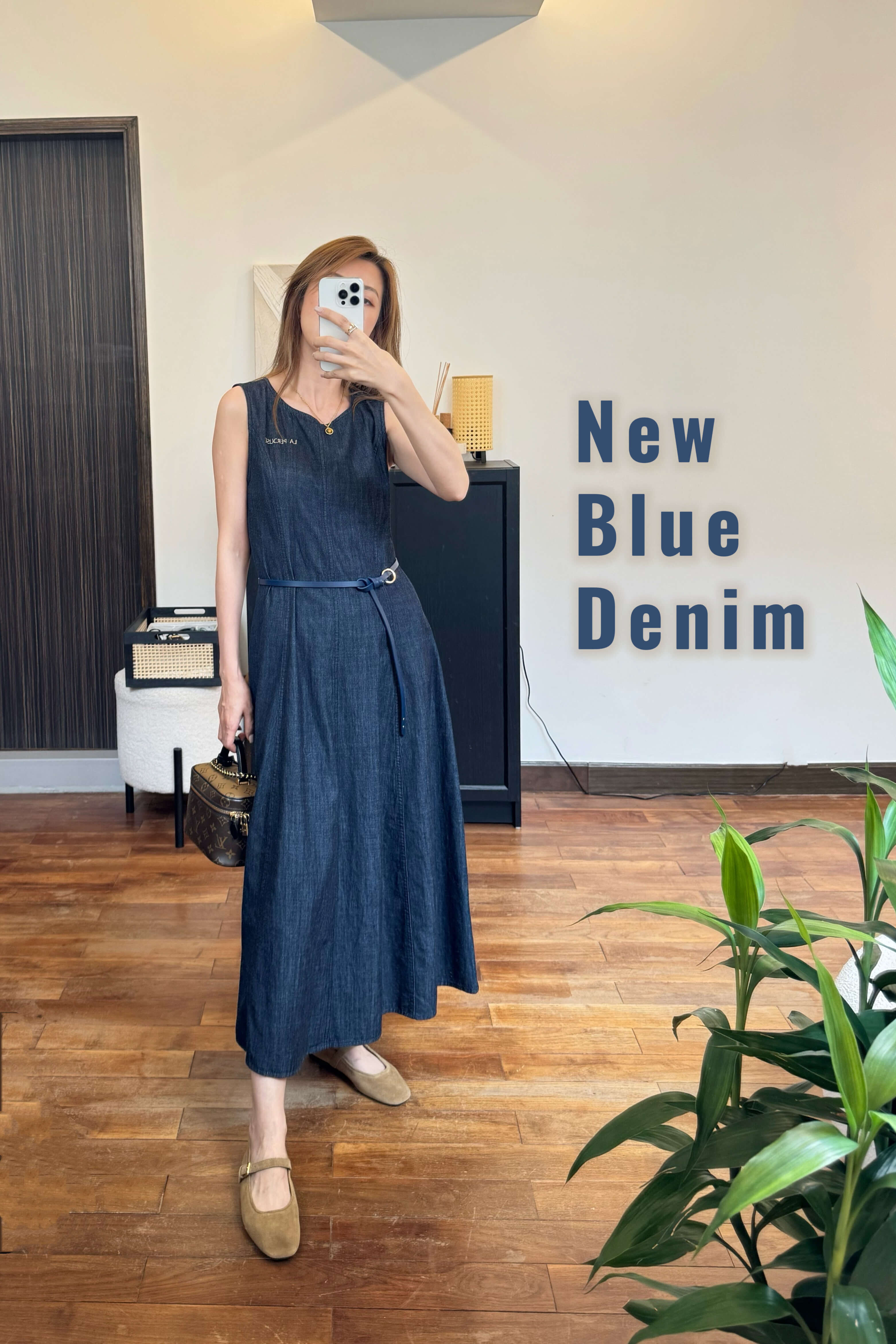 Embroidered Logo Sleeveless Dress With Buckle Belt_DS259L03