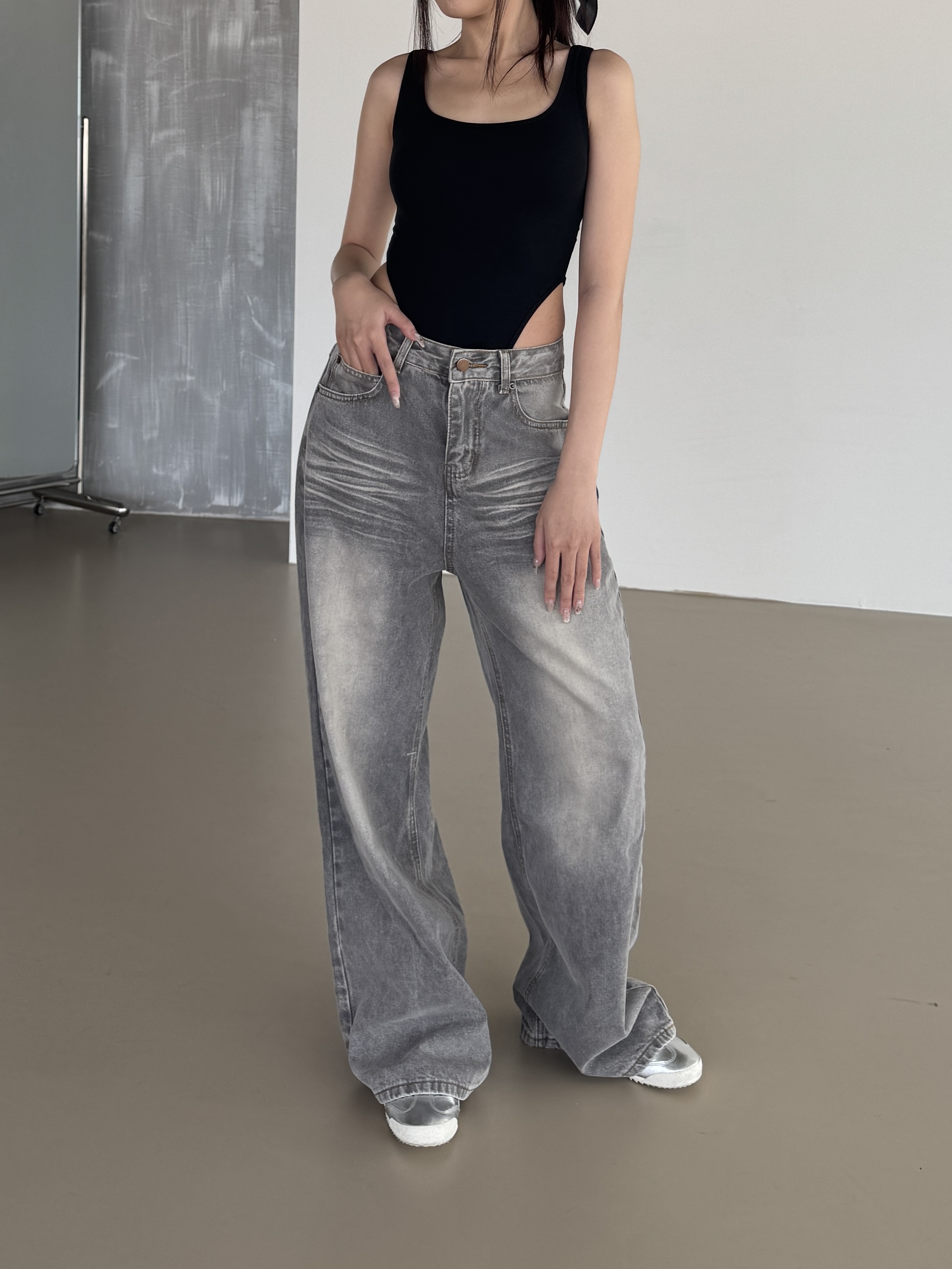 自留🪞霧灰刷色直筒牛仔褲