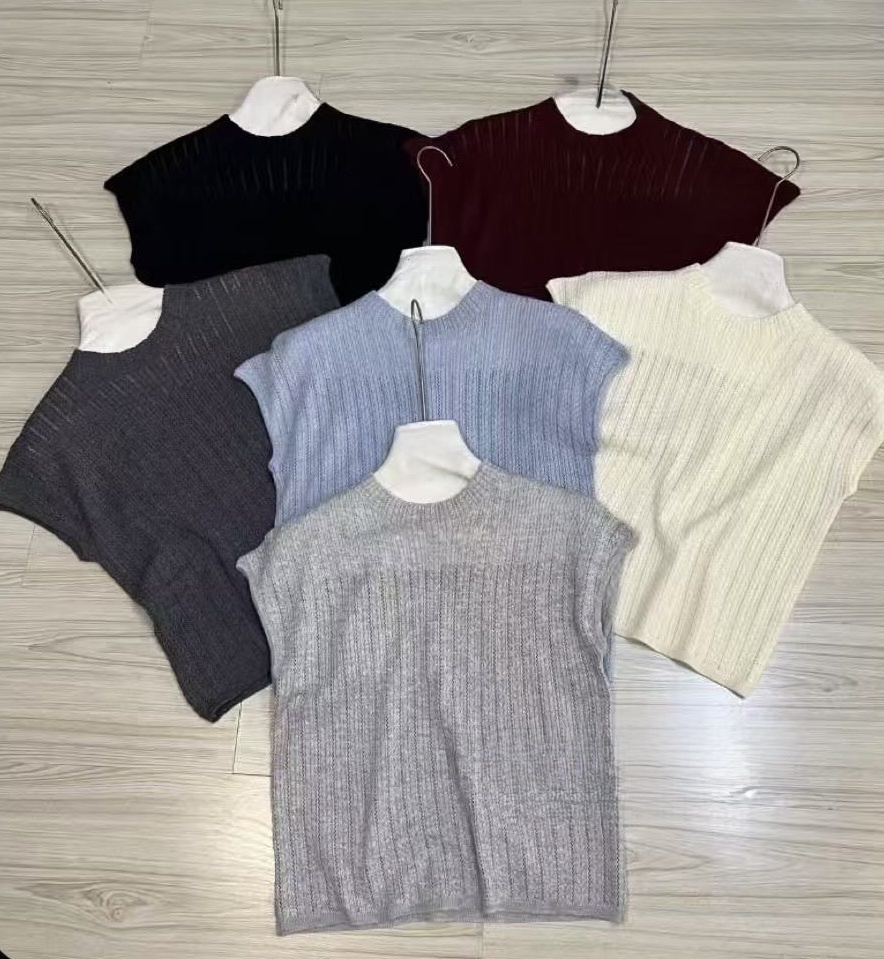 611 微高領包袖麻花紋上衣