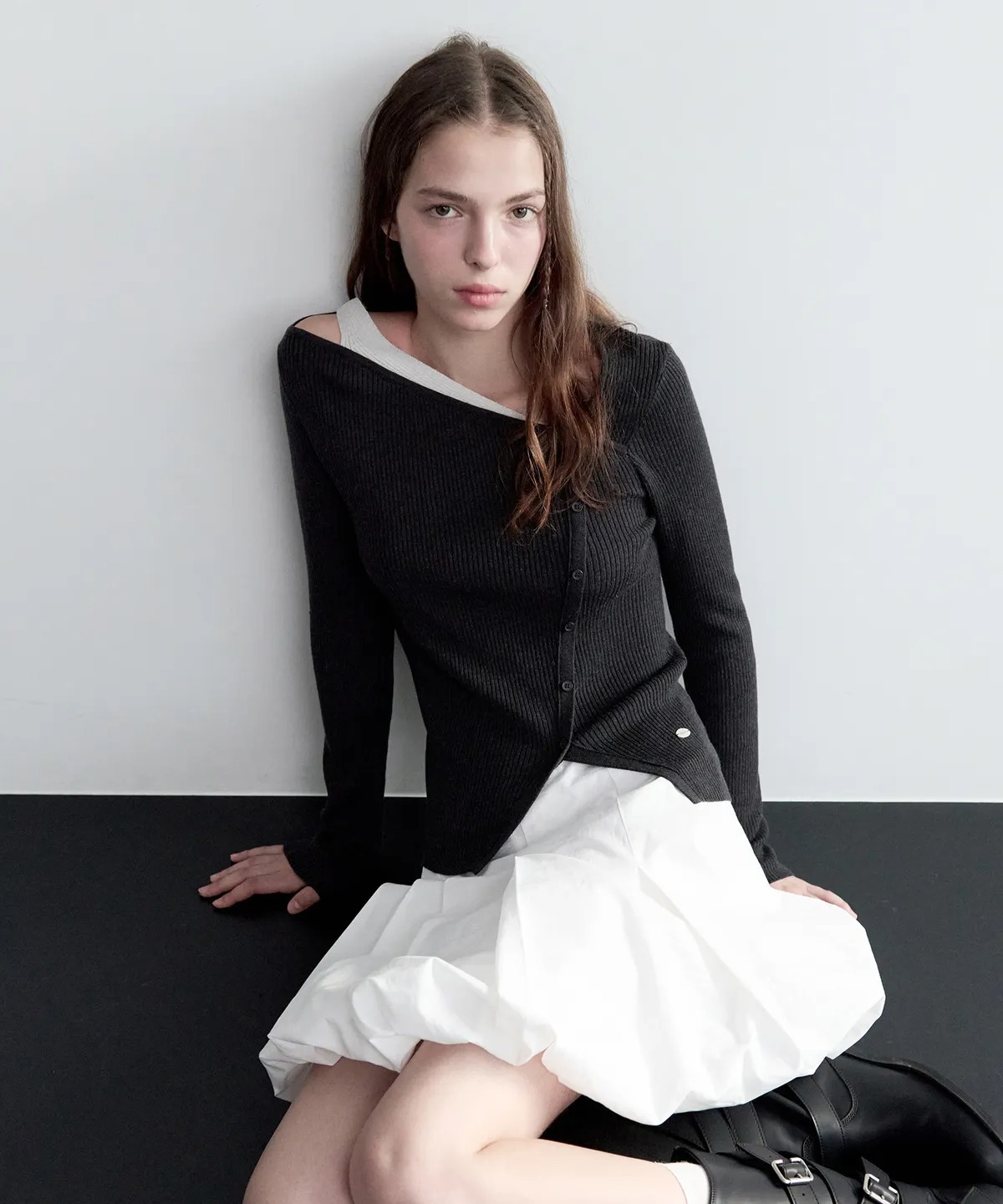 ROLAROLA WOOL BLENDED CUT OUT BUTTON KNIT