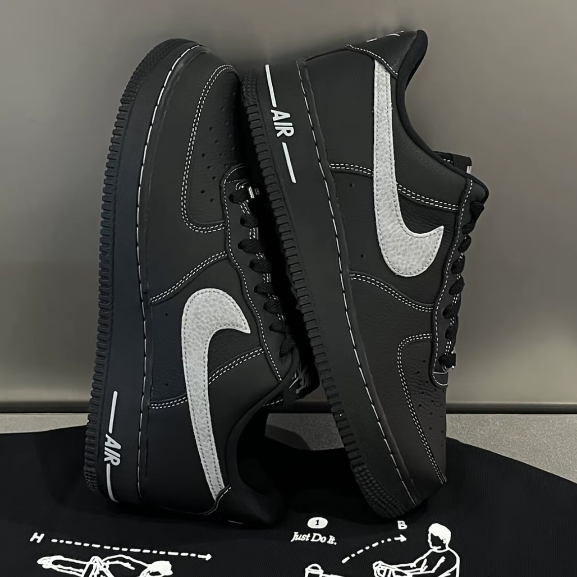 NIKE AIR FORCE 1 LOW LV8 全黑 灰銀勾 黑武士 荔枝皮 男鞋 HQ2037-006