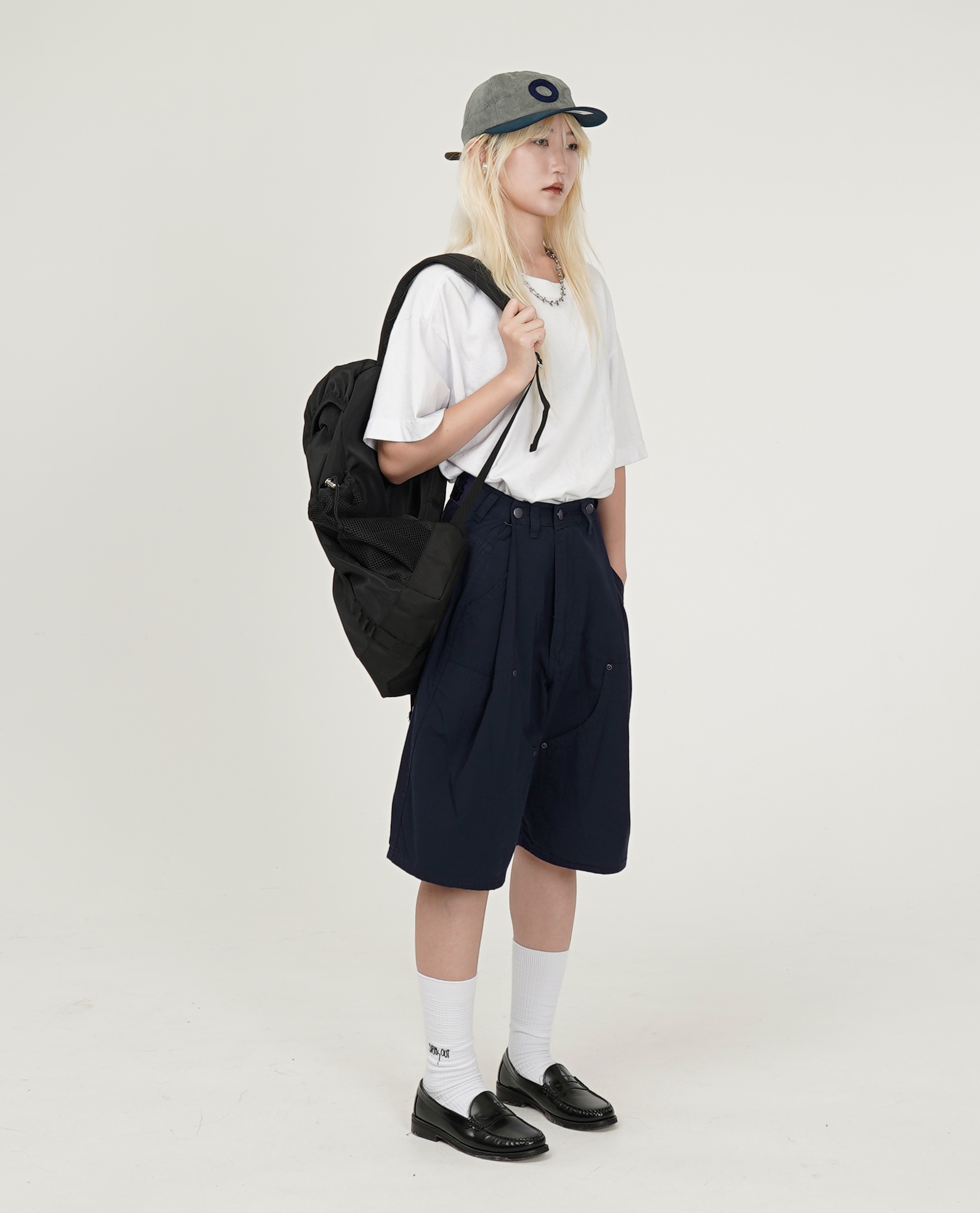 腰壓釦補釘雙膝下褲