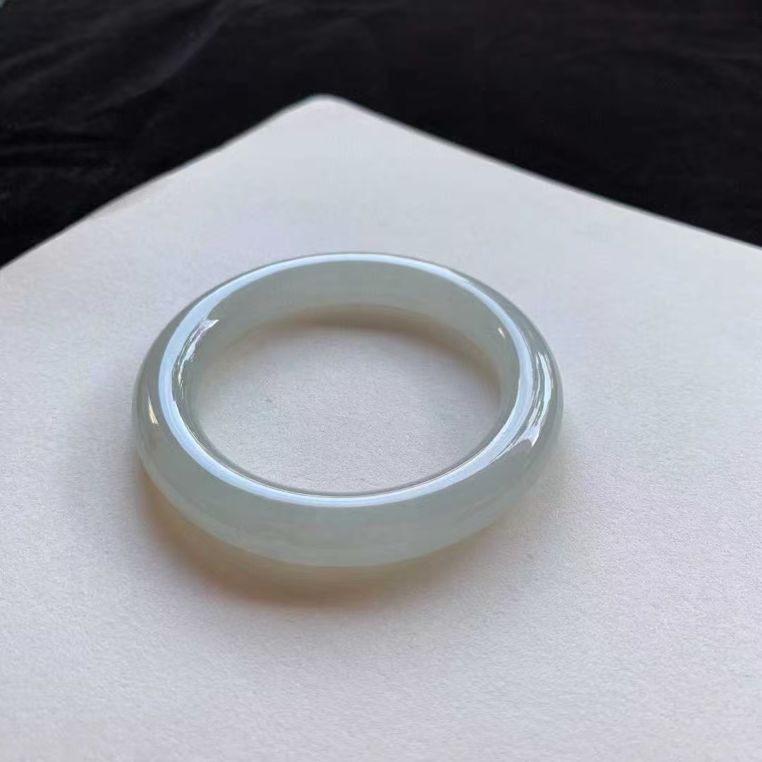 冰白圓條翡翠手鐲,天然翡翠A玉, 緬甸玉, Jade, Jadeite
