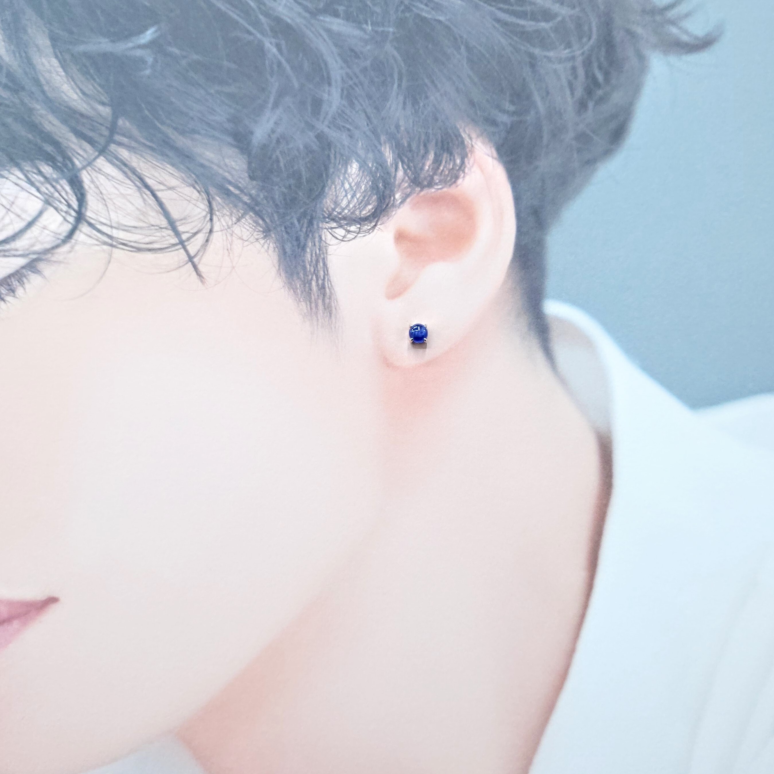 18K White Gold 0.69ct Sapphire Single Earring