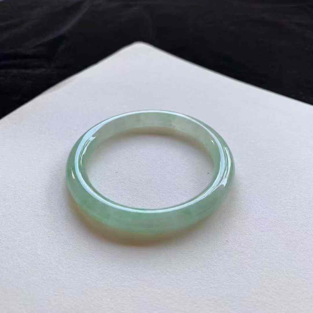 92236 54.2mm冰晴綠圓條翡翠手鐲 (54-56)