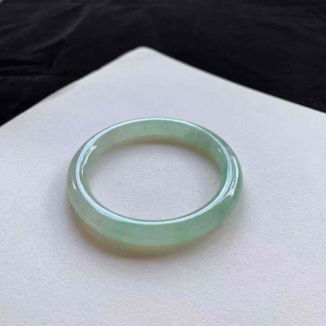 冰晴綠圓條翡翠手鐲,天然翡翠A玉, 緬甸玉, Jade, Jadeite