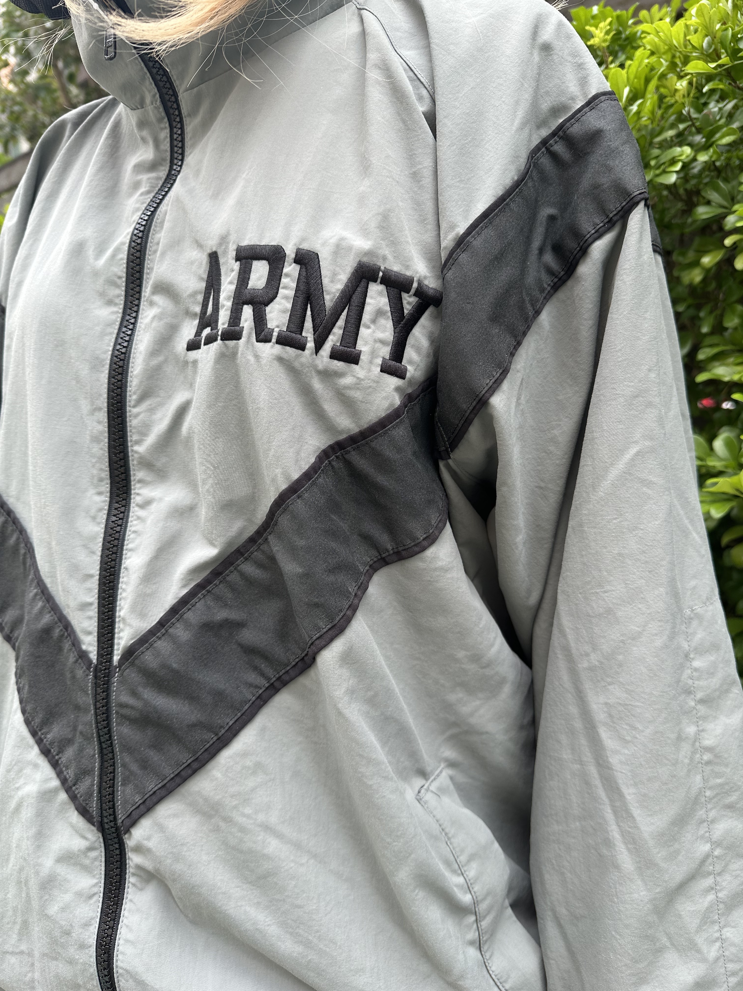 US ARMY IPFU Training Jacket Medium-Rgular