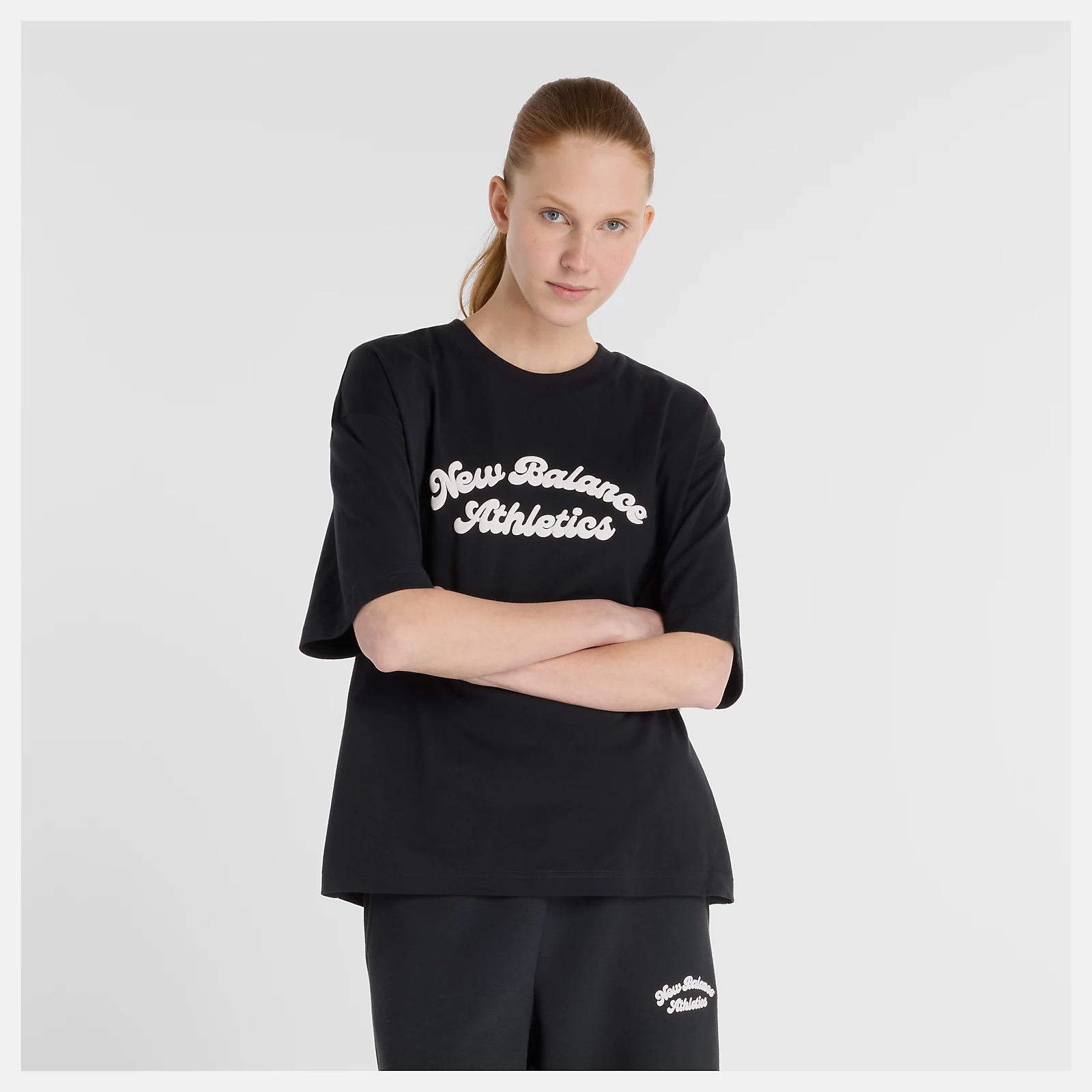 NEW BALANCE 短T NB 黑色 LOGO 寬版 棉短袖 女 WT53525BK