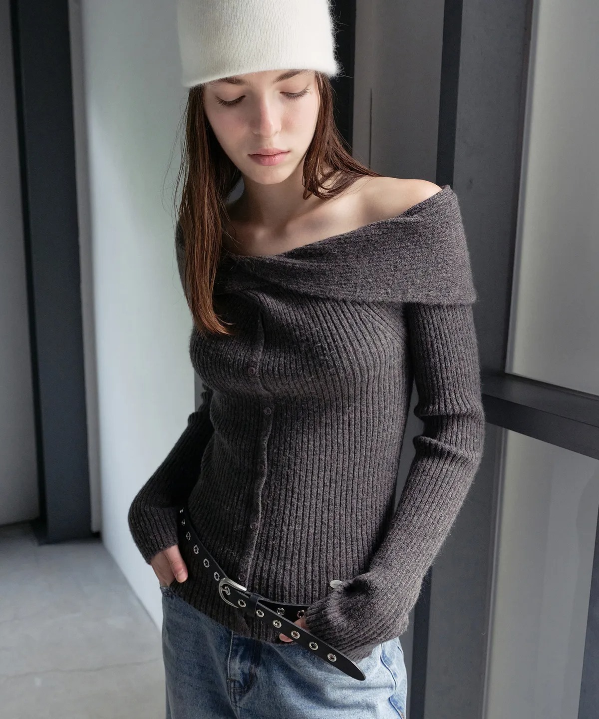 ROLAROLA WOOL BLENDED TWIST BUTTON OFF SHOULDER KNIT