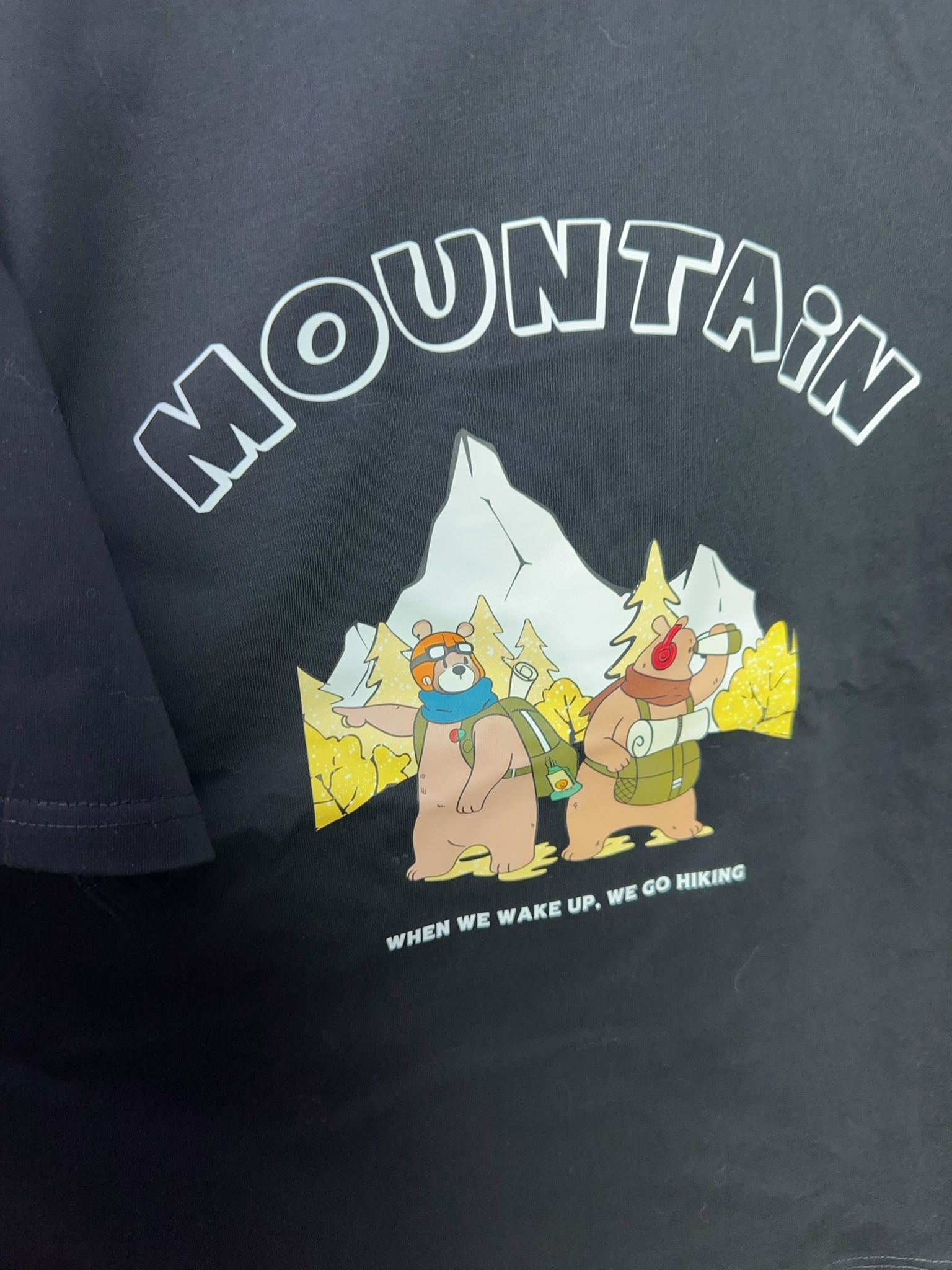 【直播】BL091121 涼感高質意大利設計 熊仔們探險圖案短袖上衣