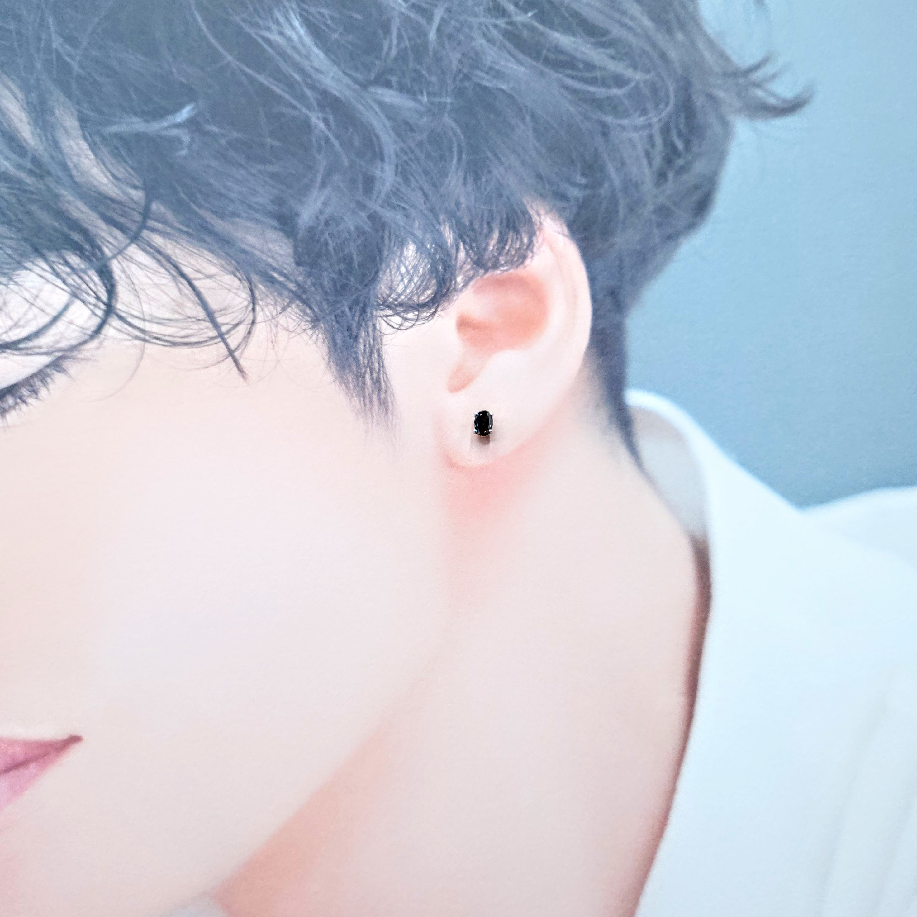 18K White Gold 0.38ct Fancy Dark Brown Oval Cut Diamond Single Earring