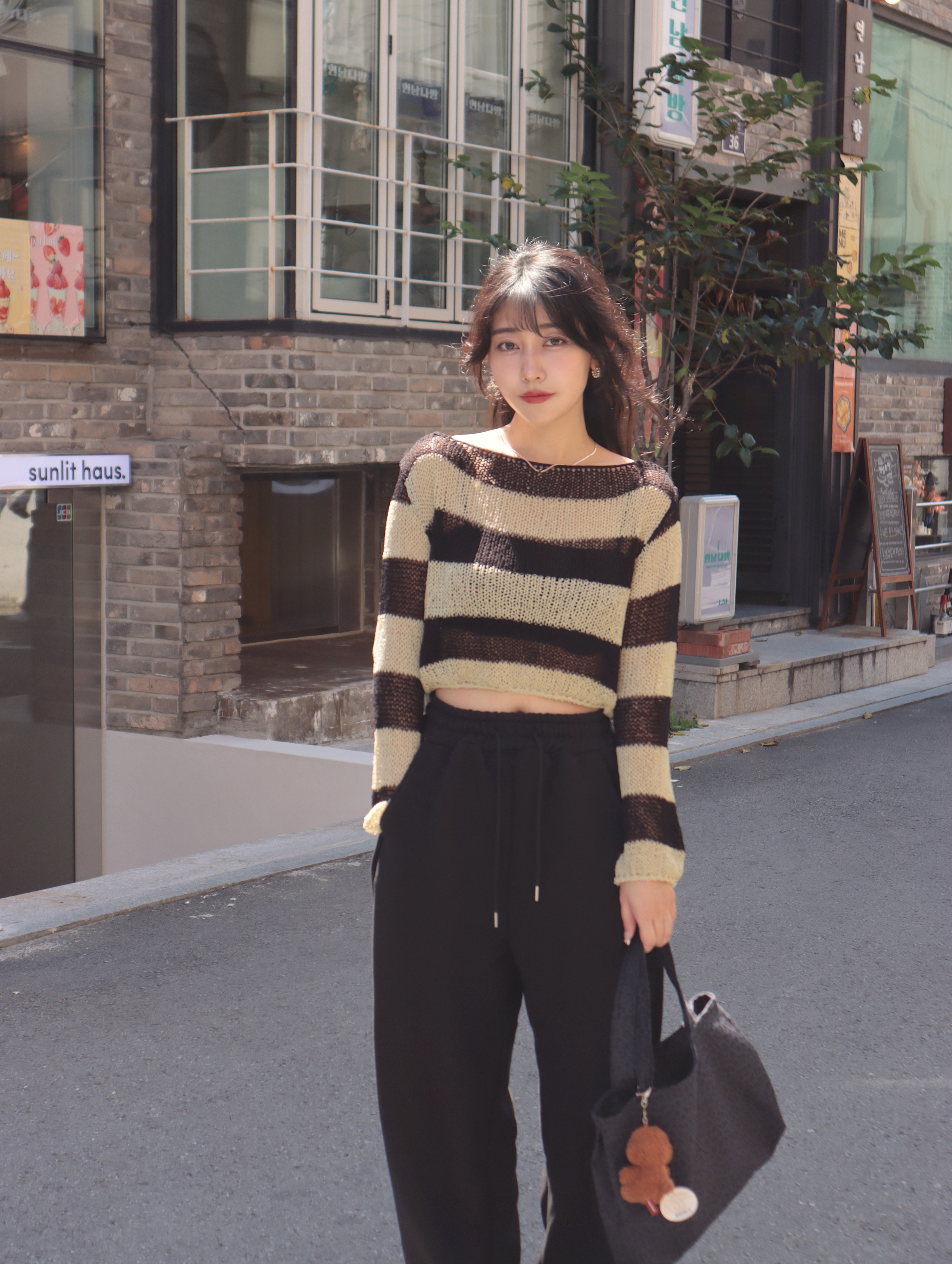 25G105本期&自留推薦 練習生後綁帶條紋鏤空針織上衣