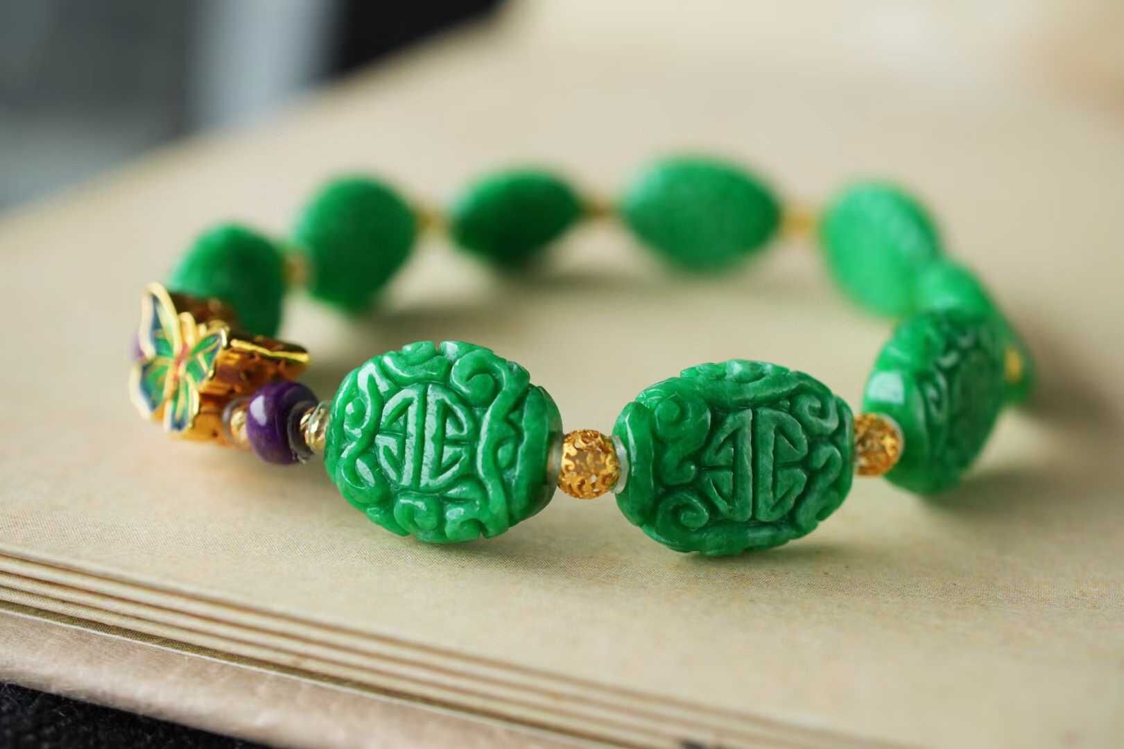 92813 乾青翡翠舒俱來手串