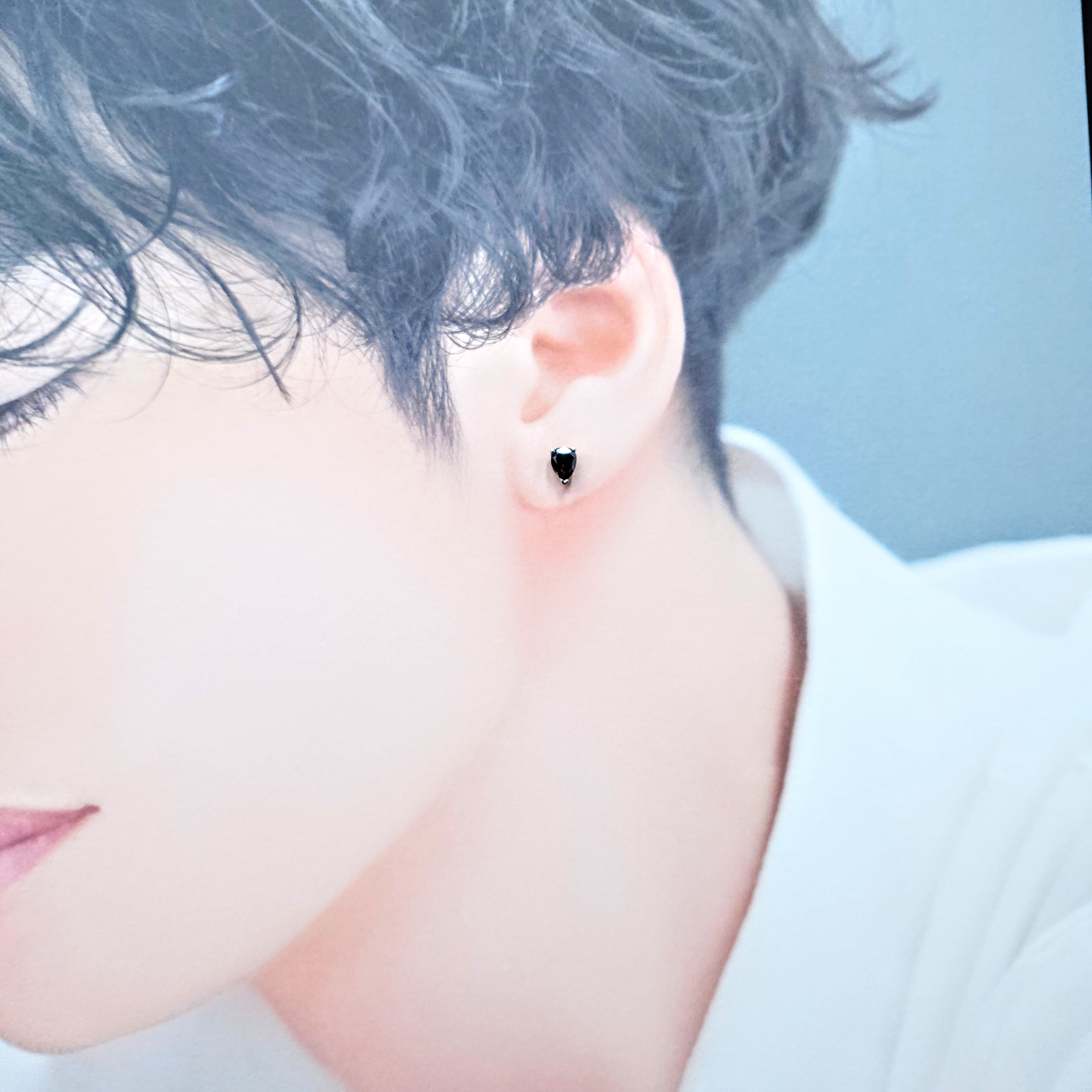 18K White Gold 0.53ct Fancy Dark Brown Pear Shaped Diamond Single Earring