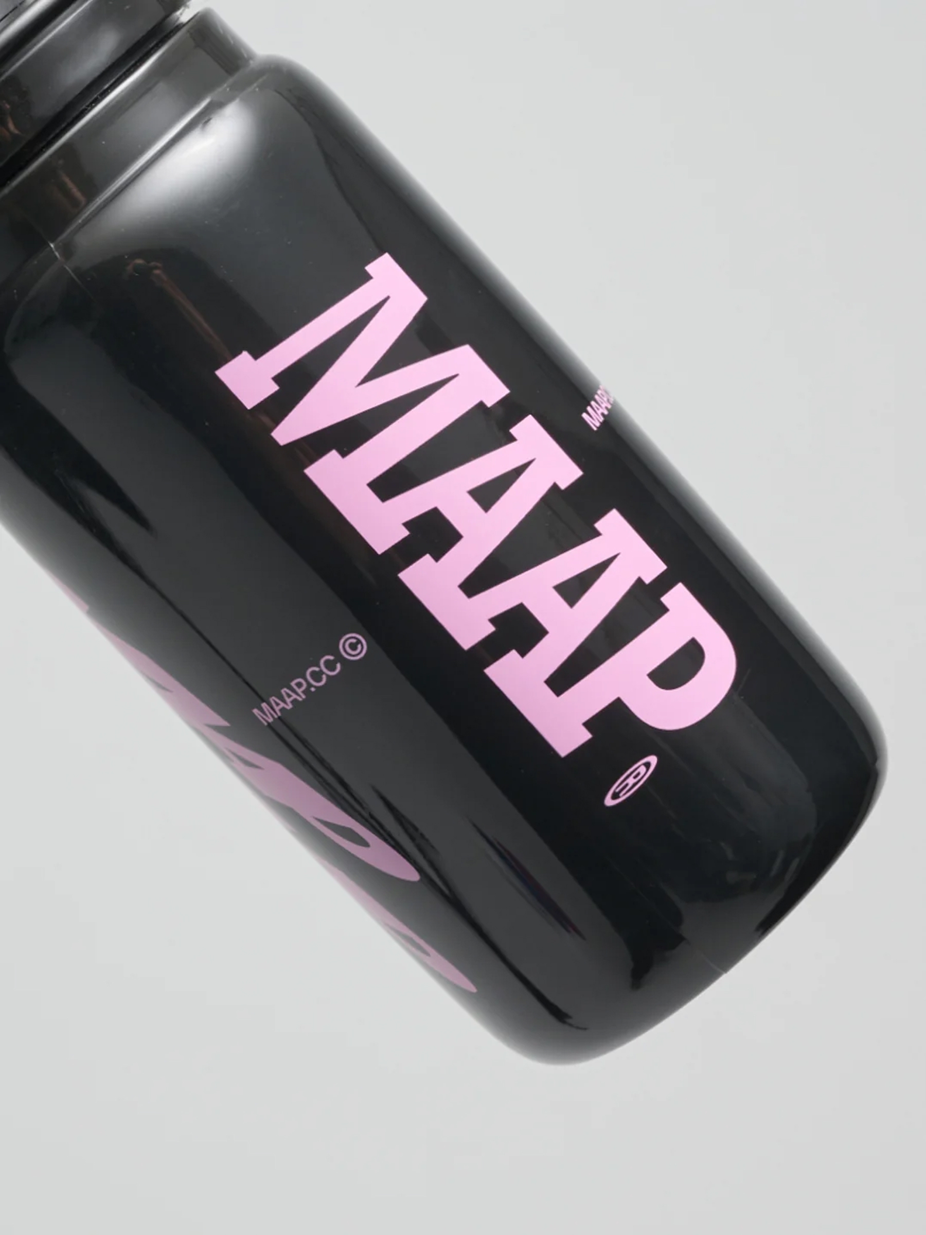 【MAAP】Chroma Bottle 運動單車水壺 550ml / Black Pink