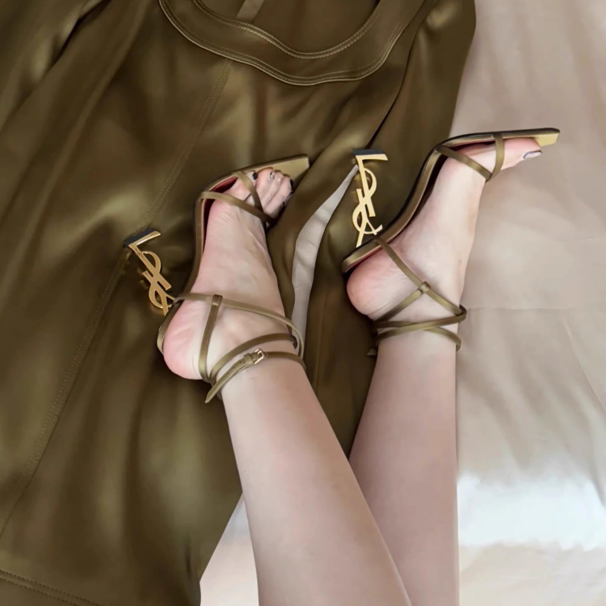 金色字母鞋跟 綢緞跟鞋(藍/綠)